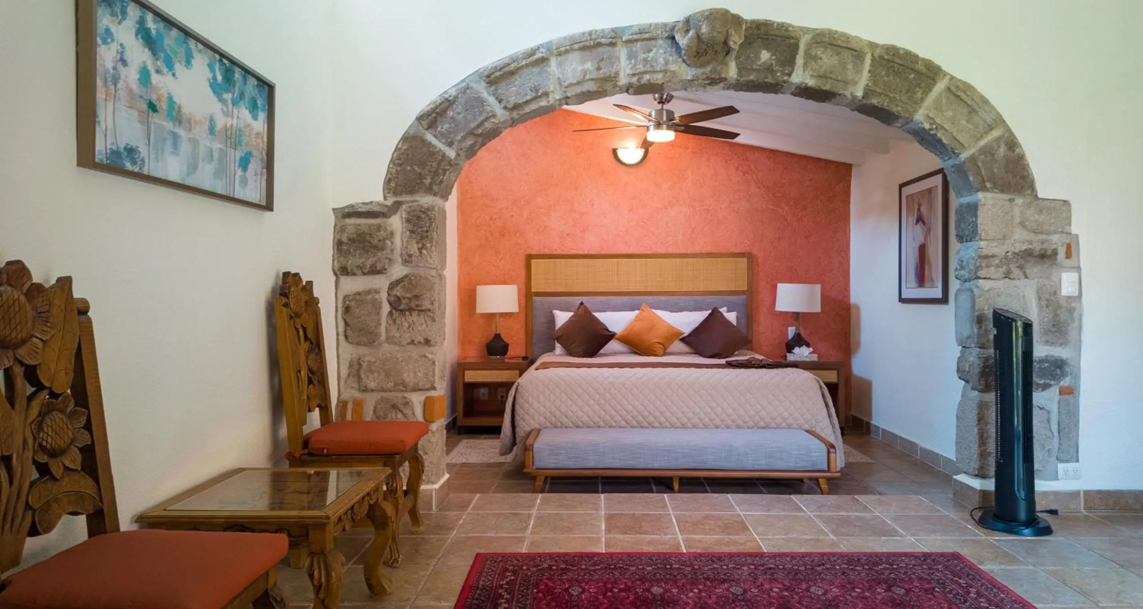 Bed in La Buena Vibra Wellness Resort & Spa