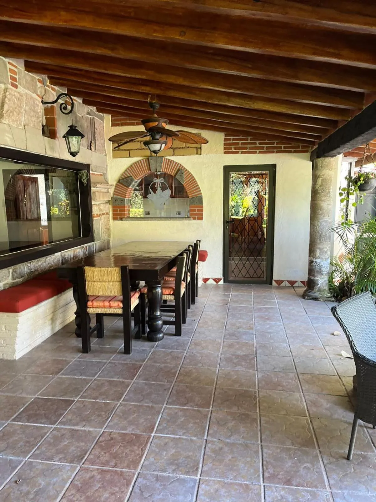 Dining area in La Buena Vibra Wellness Resort & Spa