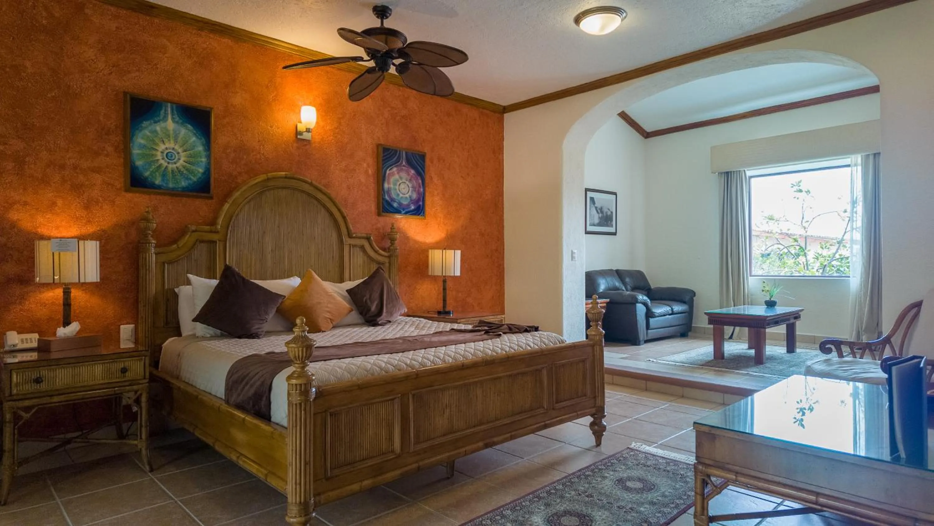 Bed in La Buena Vibra Wellness Resort & Spa