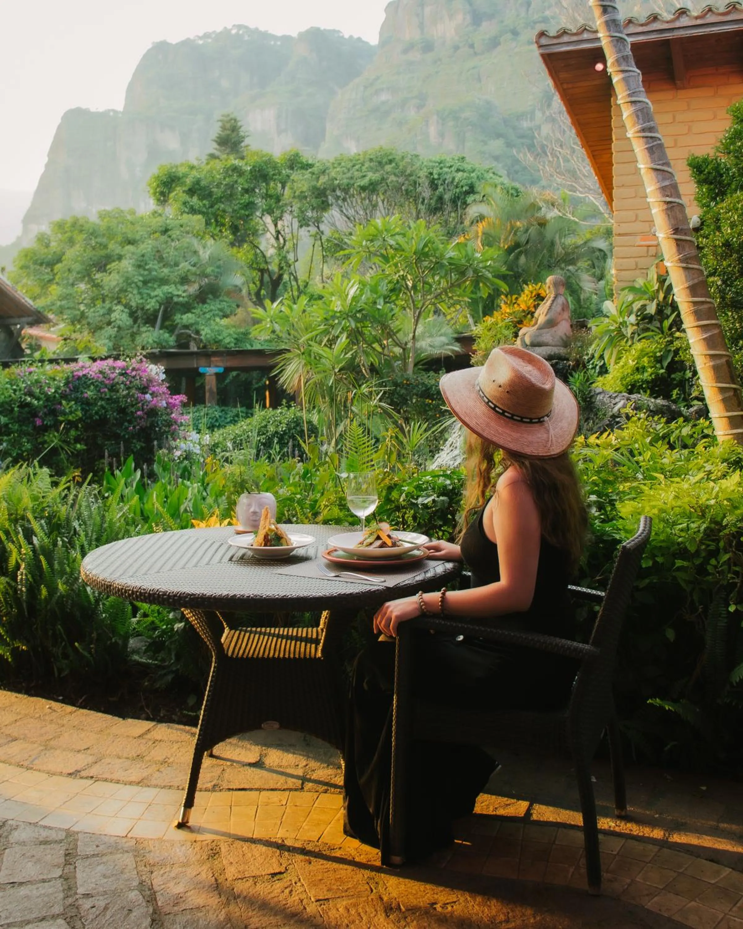 Restaurant/places to eat in La Buena Vibra Wellness Resort & Spa