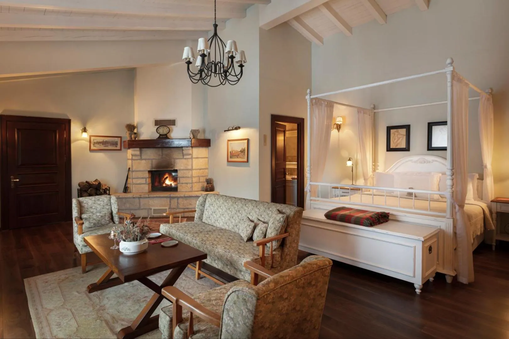 Bed in Casa Lavanda Boutique Hotel