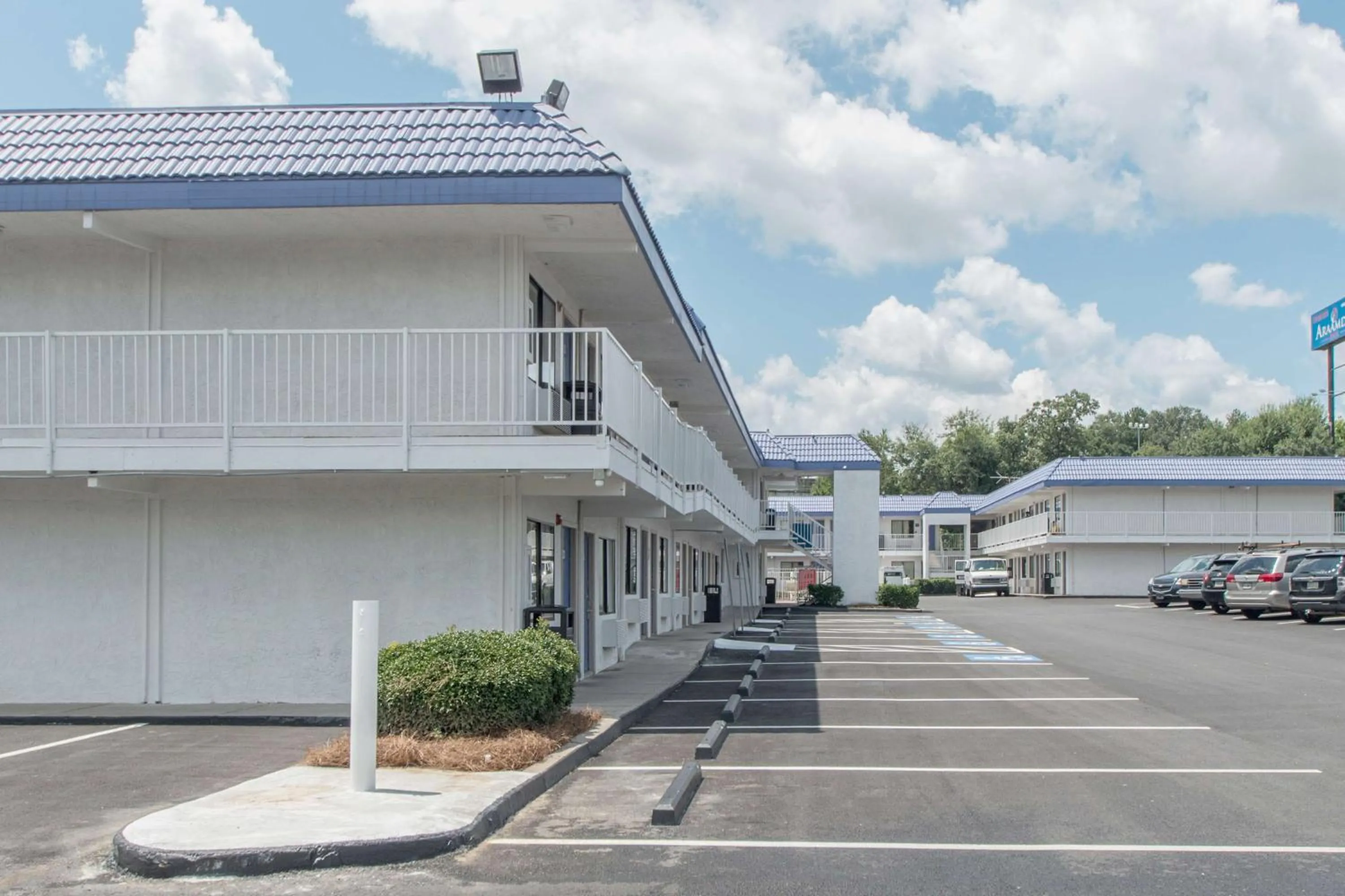 Property building in Motel 6-Norcross, GA - Atlanta Northeast