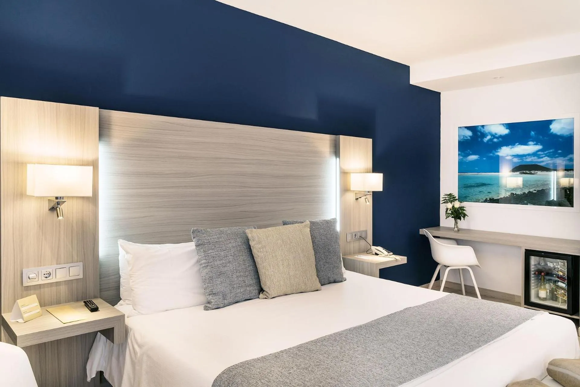 Bedroom, Bed in Royal Palm Resort & Spa - Adults Only