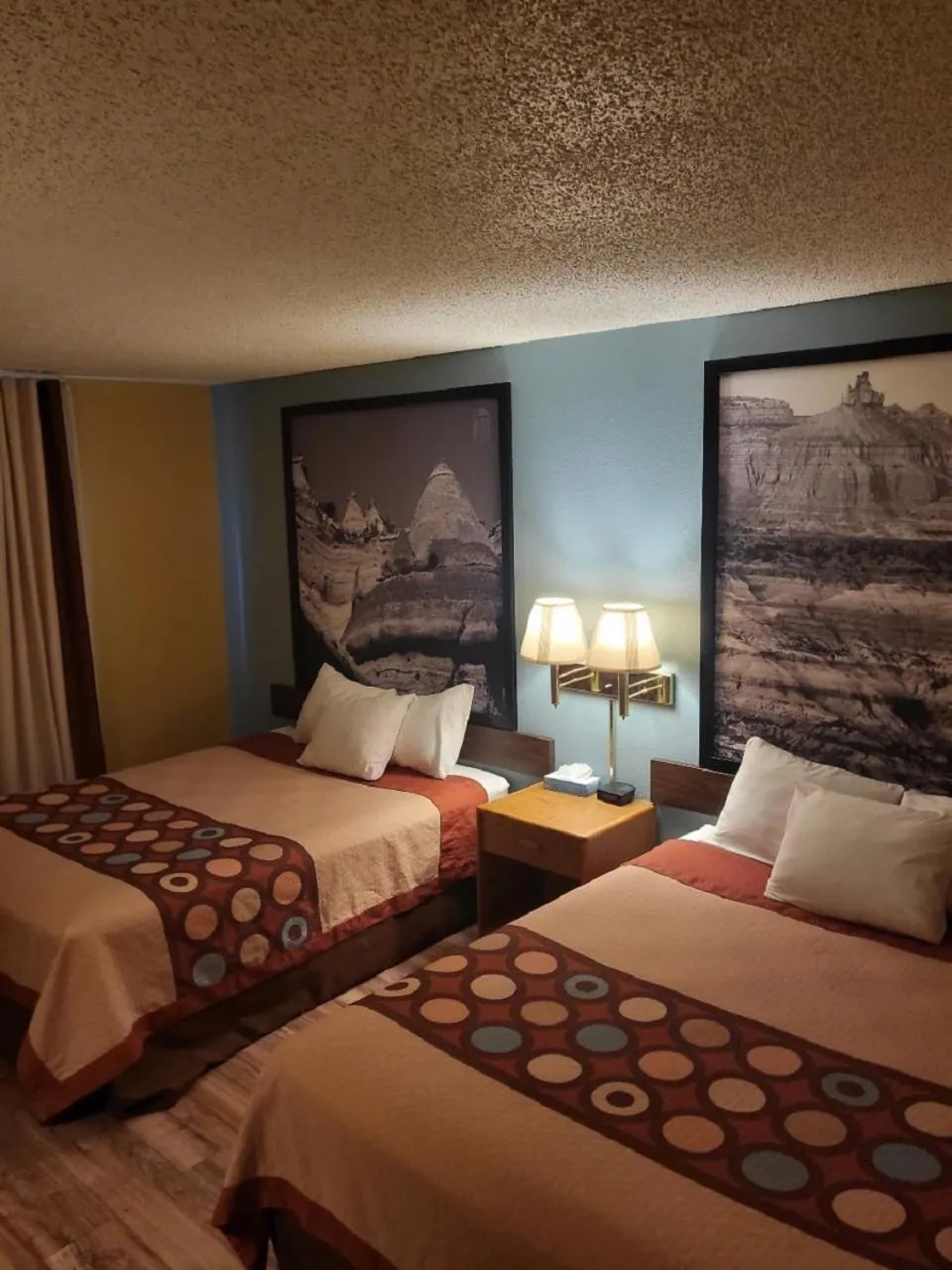 Bed in Super 8 by Wyndham Raton