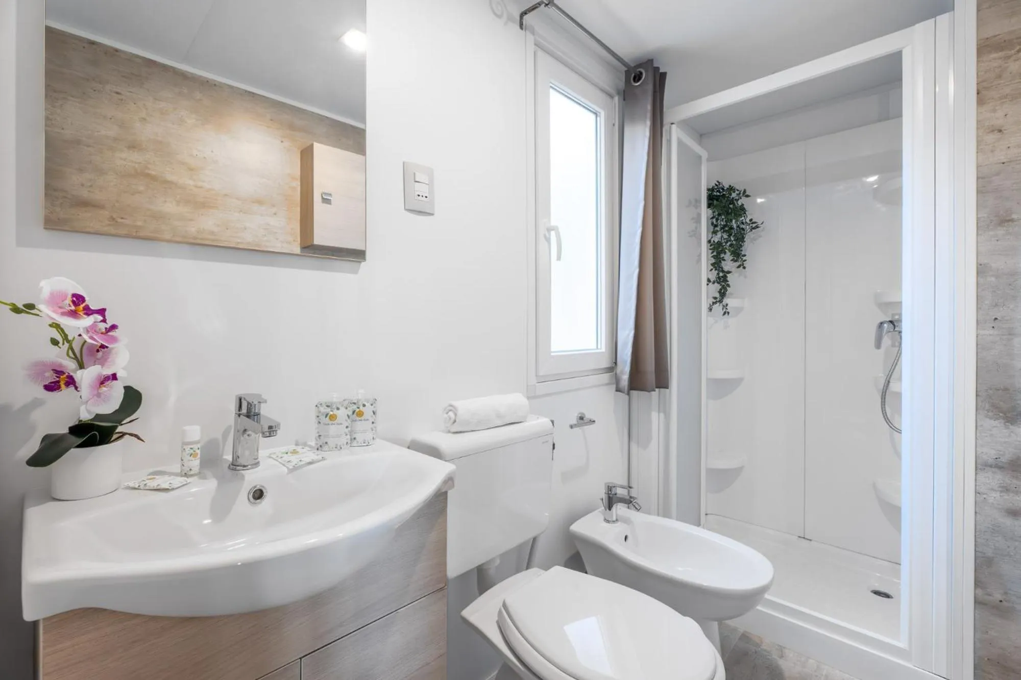 Bathroom in Club del Sole Marina Romea Easy Camping Village