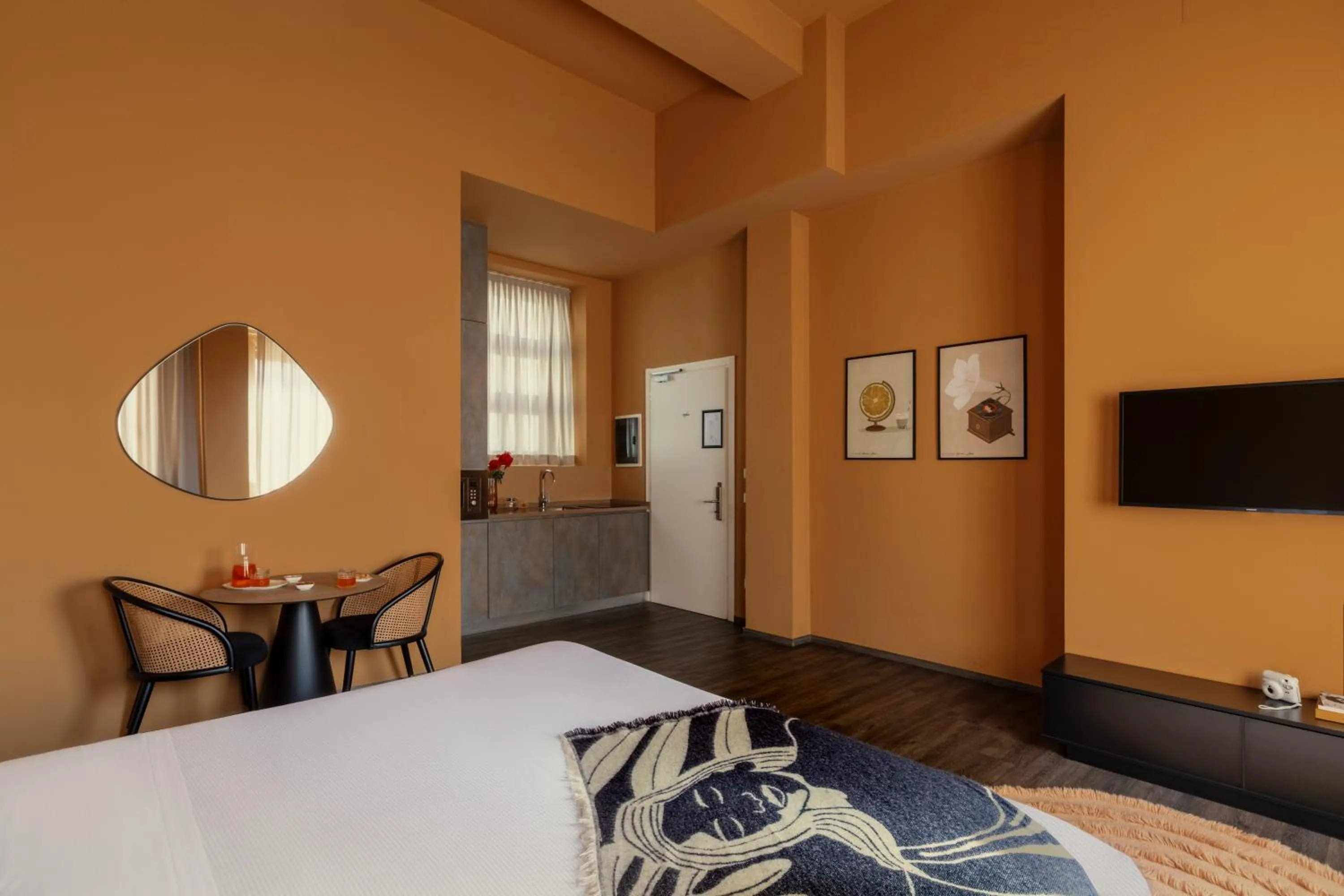 Bed in Bob W Milan Ticinese