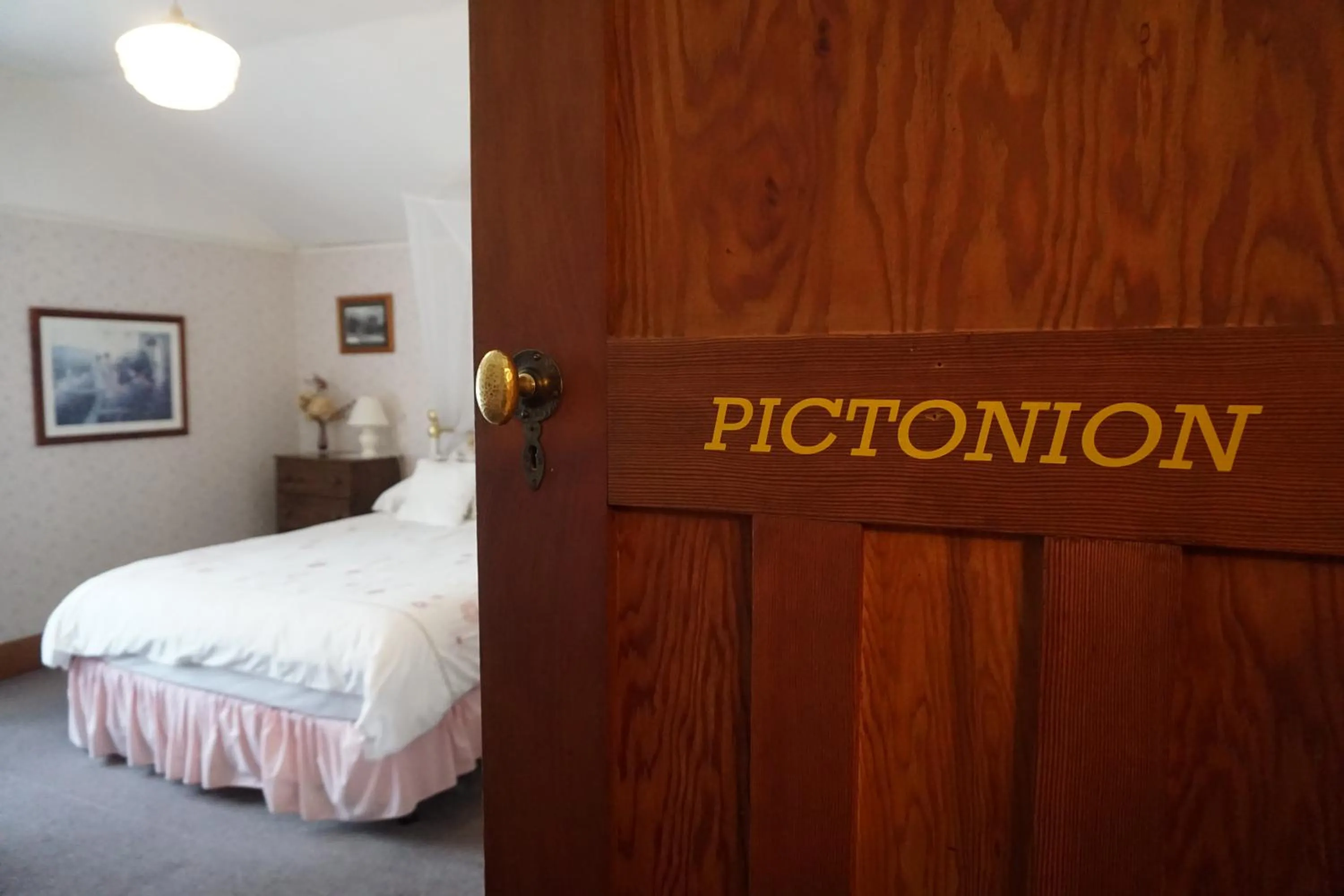 Bedroom, Bed in The Gables B&B