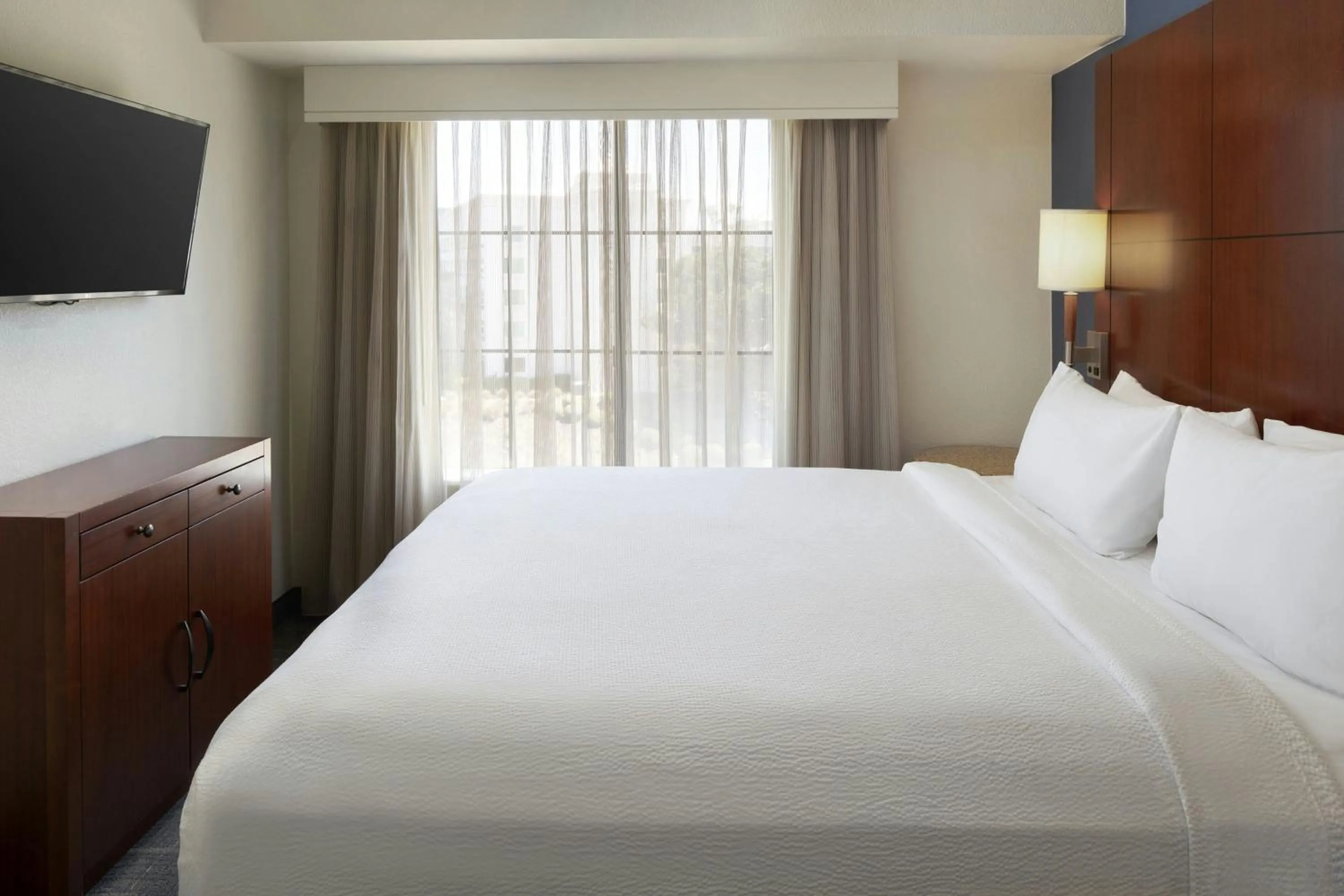 Bedroom, Bed in Residence Inn San Diego Del Mar