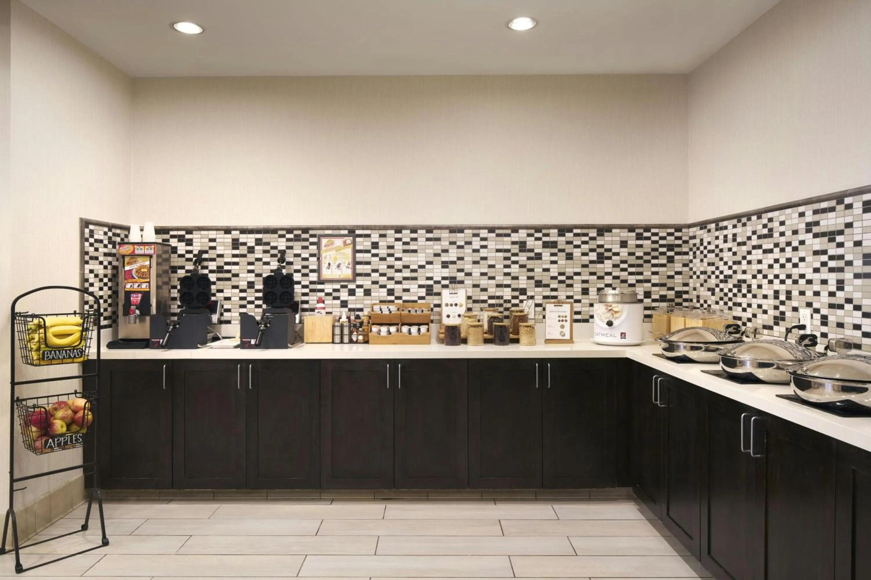 Breakfast in Residence Inn San Diego Del Mar