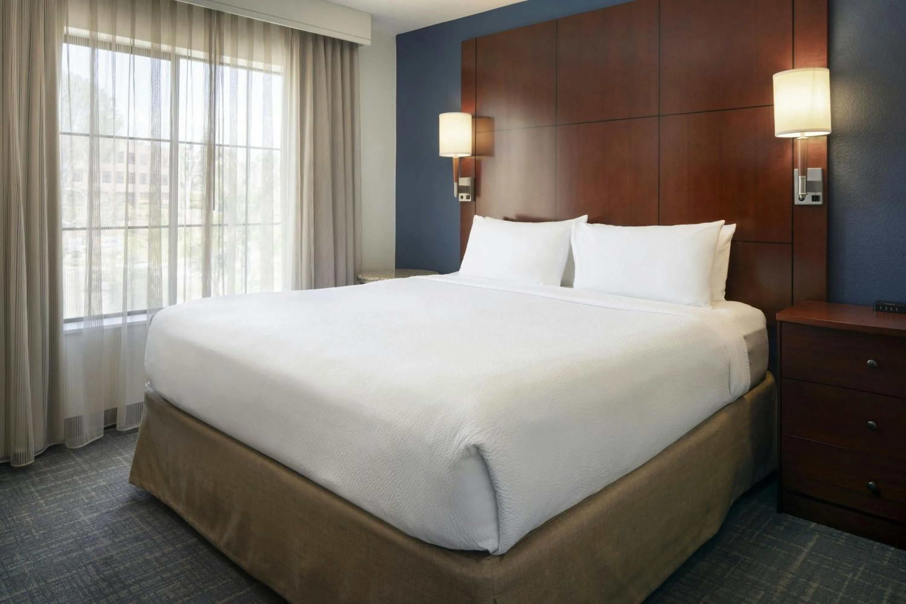 Bedroom, Bed in Residence Inn San Diego Del Mar