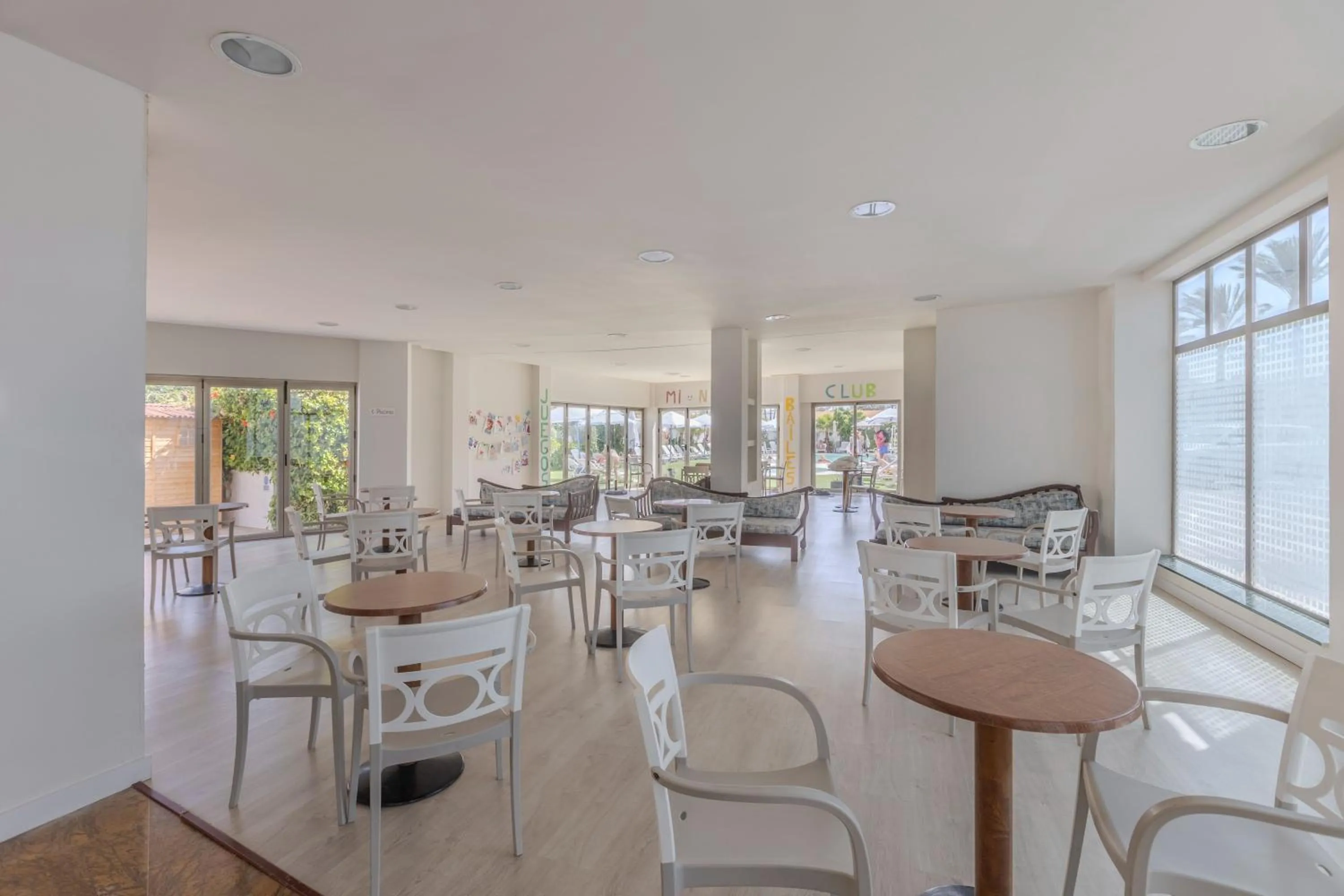 Lounge or bar in Moon Dreams Roquetas