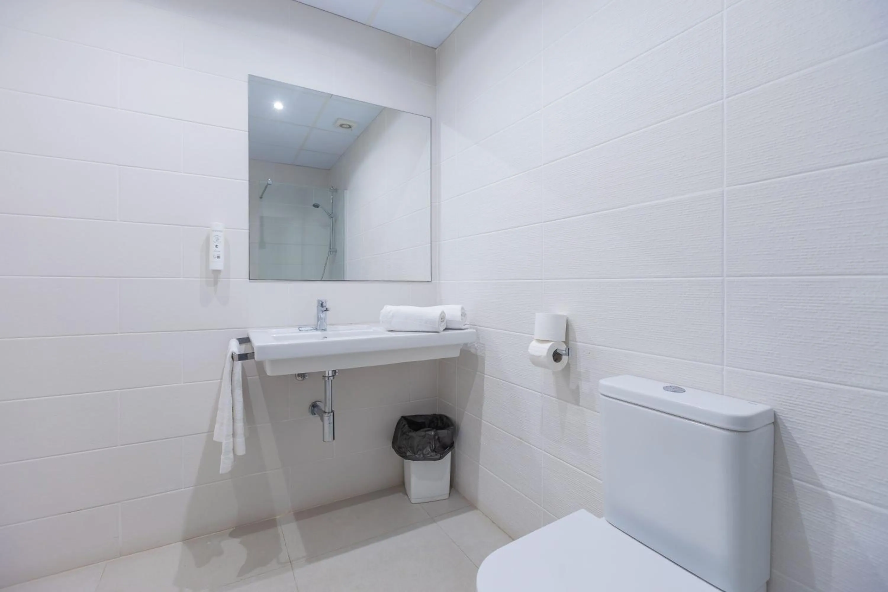 Bathroom in Moon Dreams Roquetas