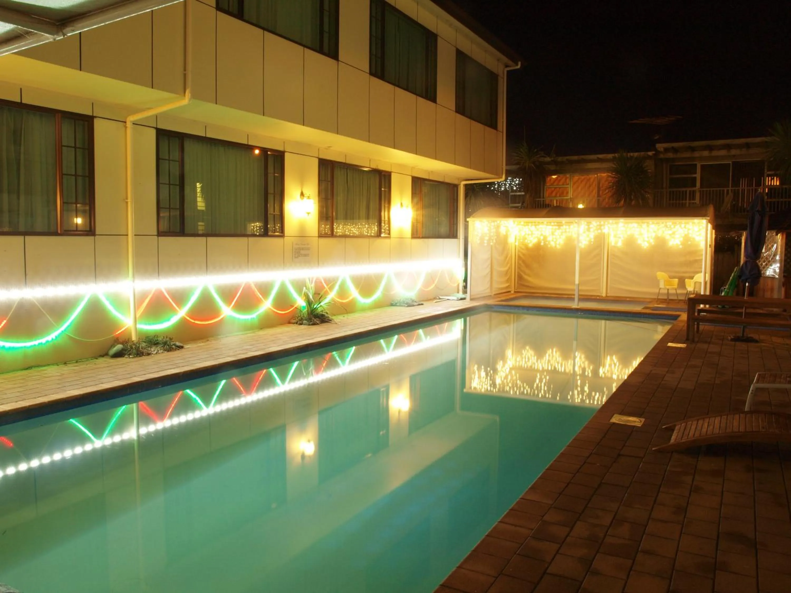 Night in Albany Rosedale Motel