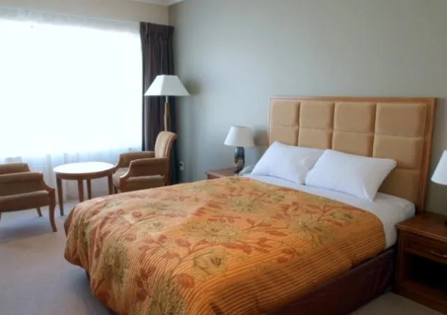 Day, Bed in Albany Rosedale Motel