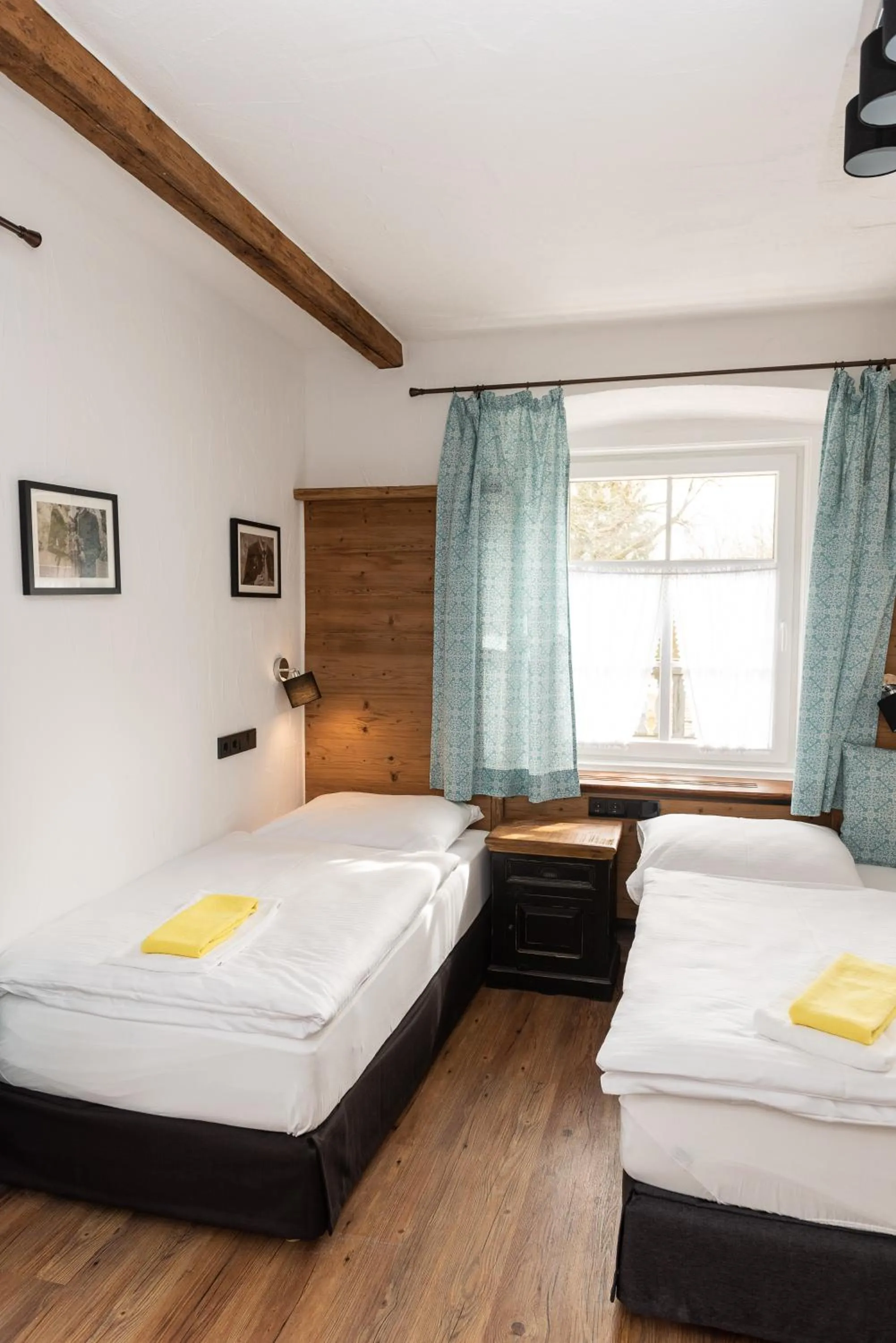 Triple Room with Bathroom in Die Bruckmühle