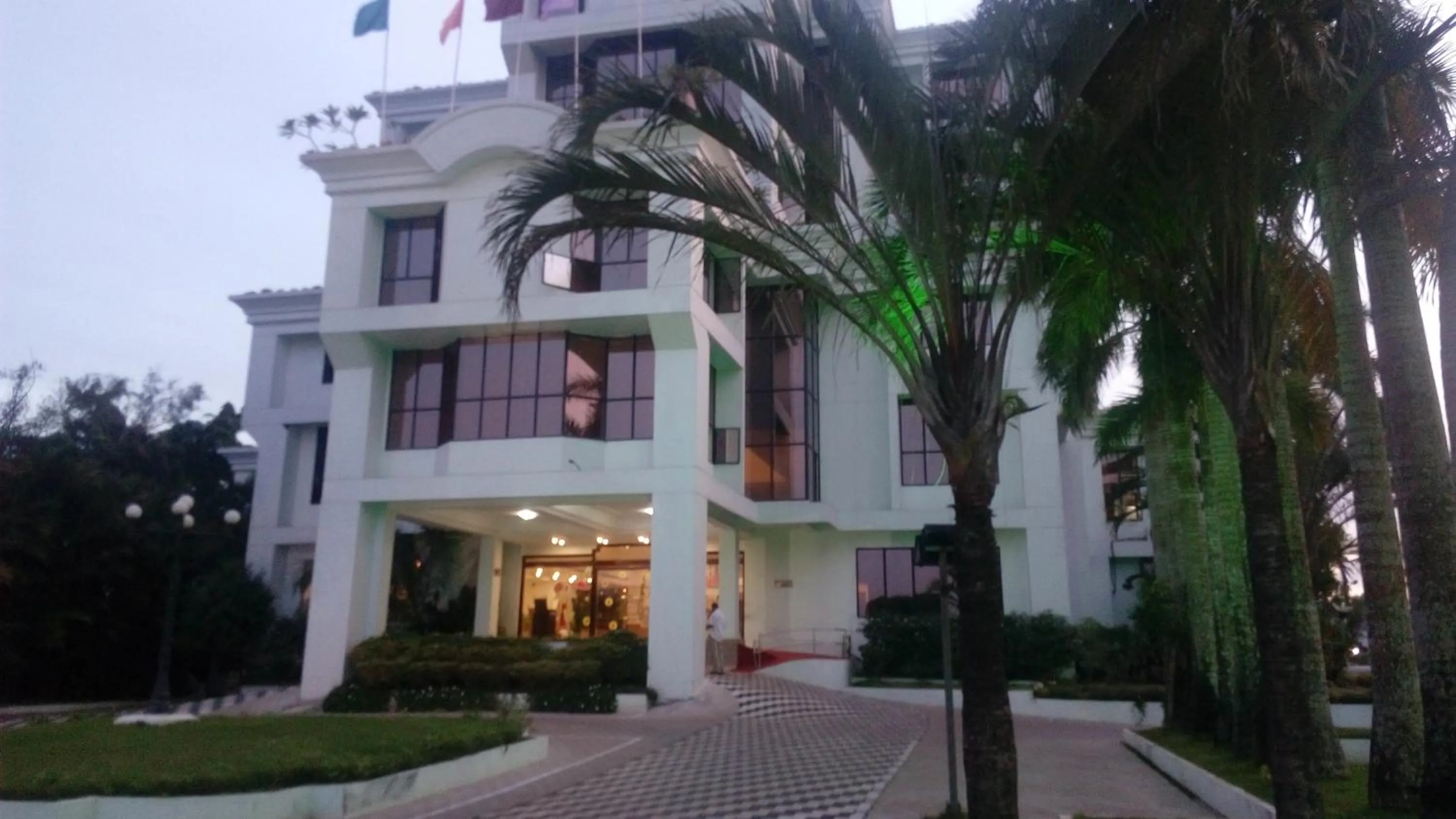 Facade/entrance in The Windsor Castle