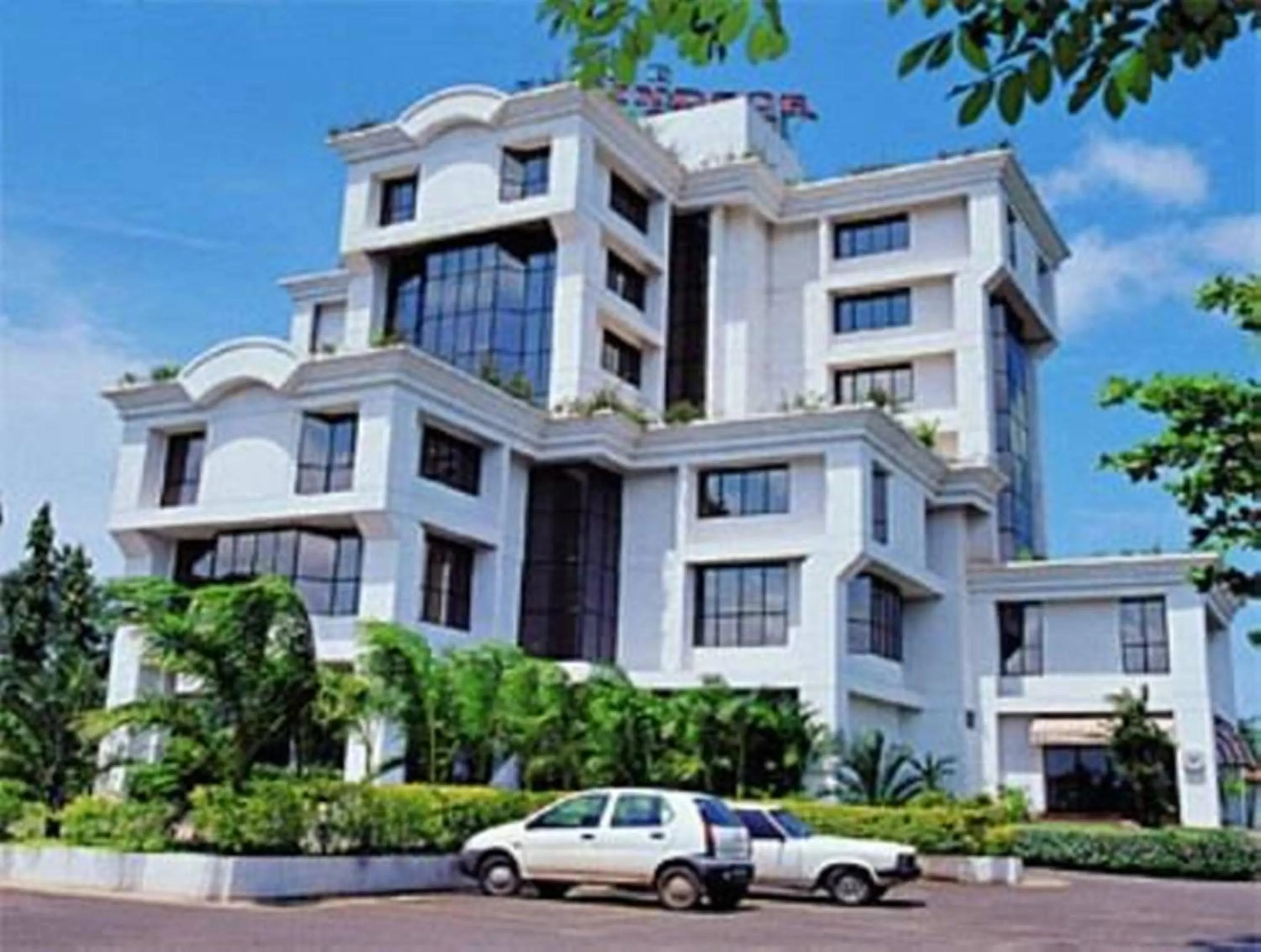 Facade/entrance in The Windsor Castle