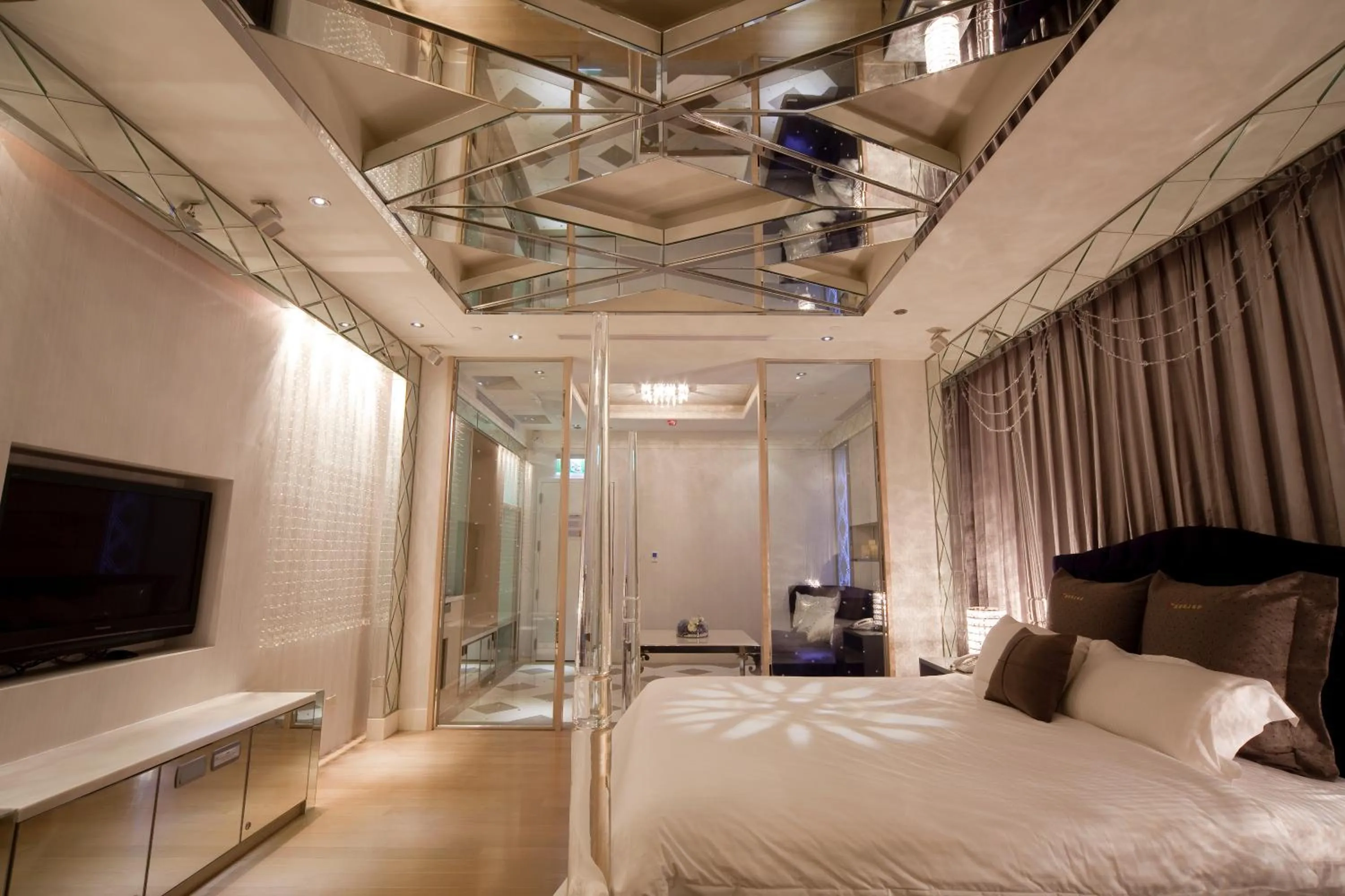 Photo of the whole room, Bed in Wego Funtel - Dazhi Branch