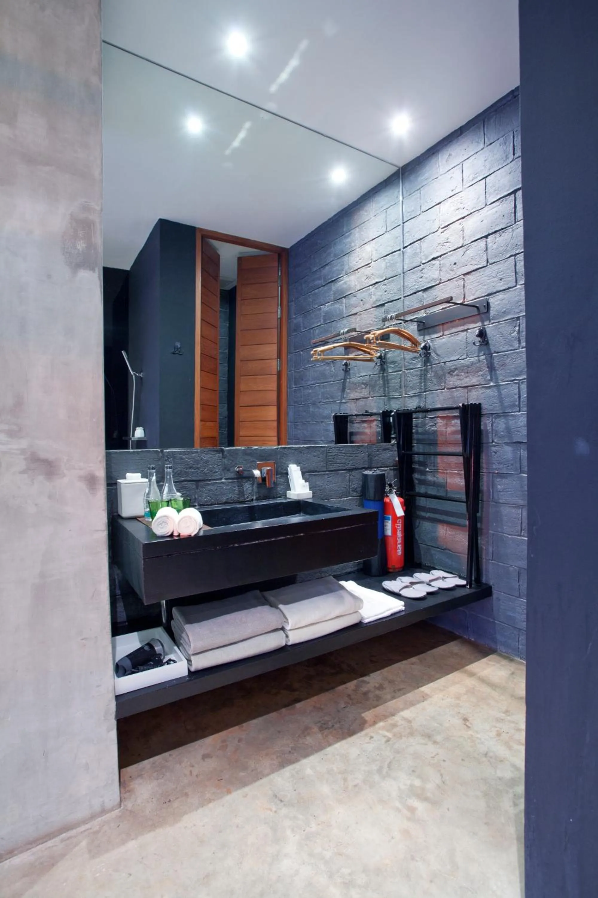 Shower in Sala Khaoyai