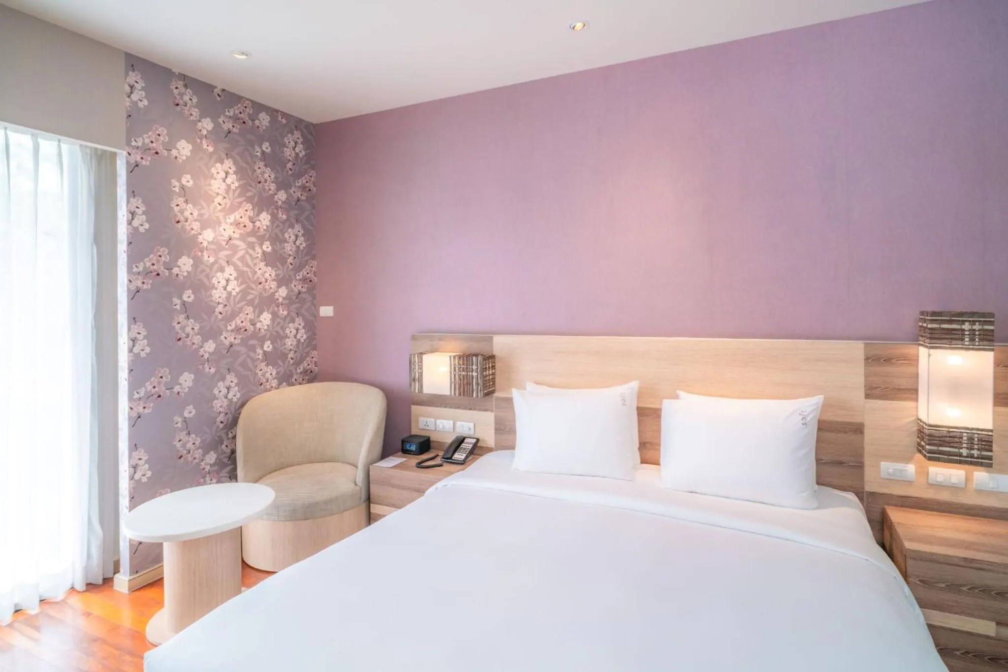 Photo of the whole room, Bed in Holiday Inn Express Phuket Patong Beach Central by IHG