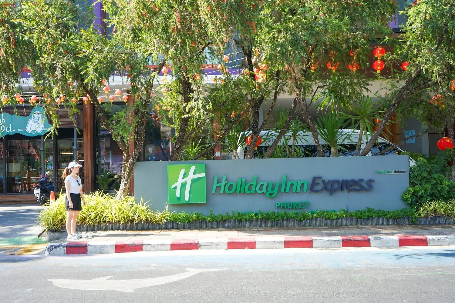 Facade/entrance in Holiday Inn Express Phuket Patong Beach Central by IHG