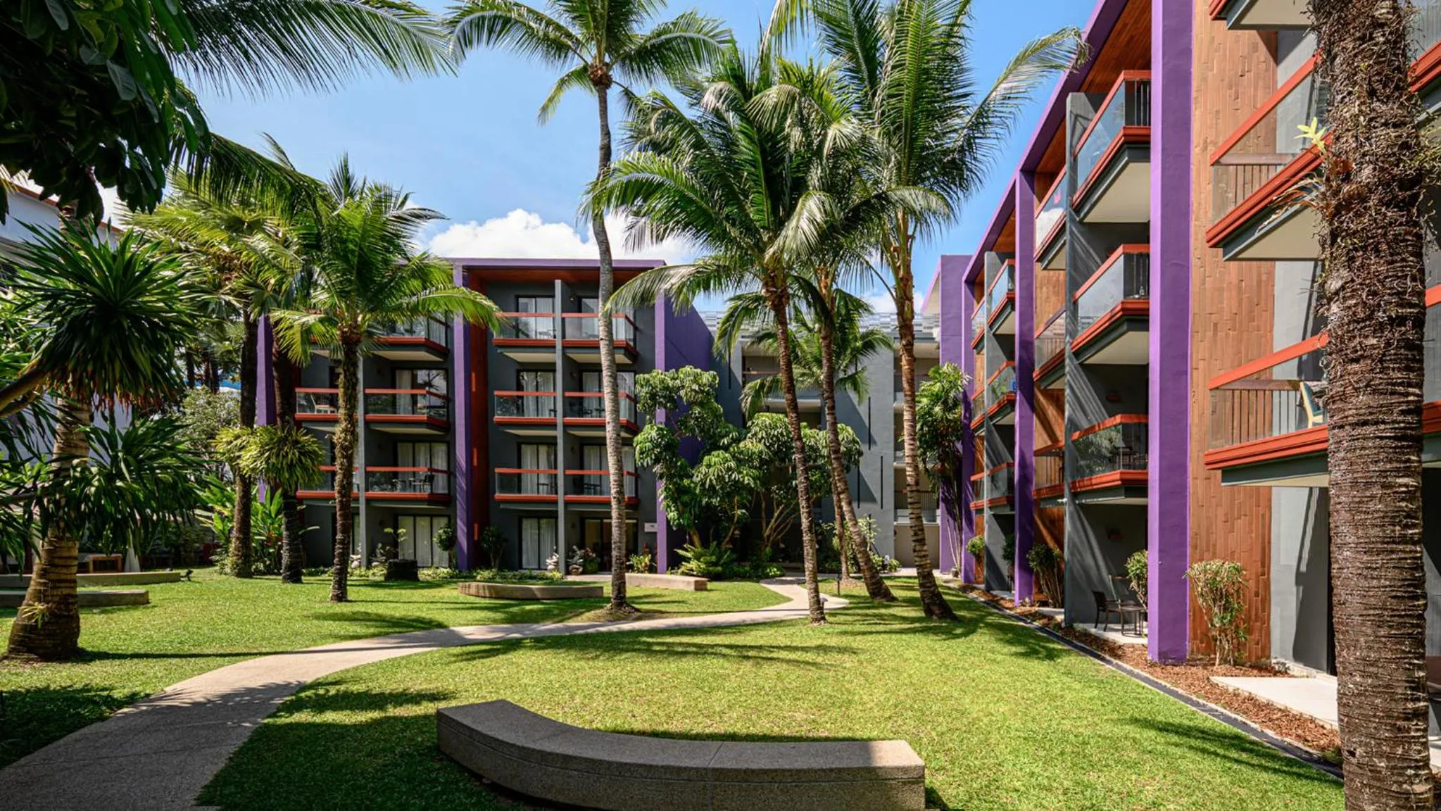 Garden in Holiday Inn Express Phuket Patong Beach Central by IHG