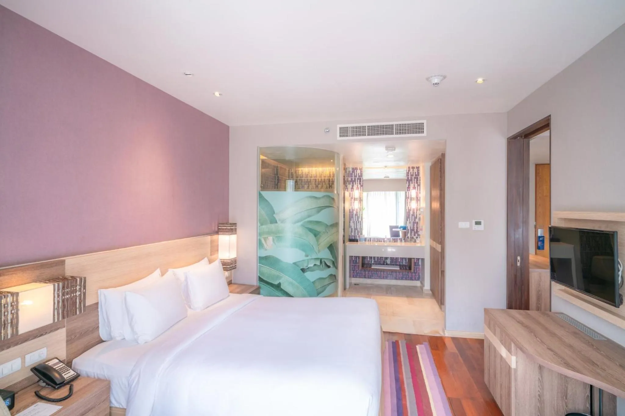 Bedroom, Bed in Holiday Inn Express Phuket Patong Beach Central by IHG