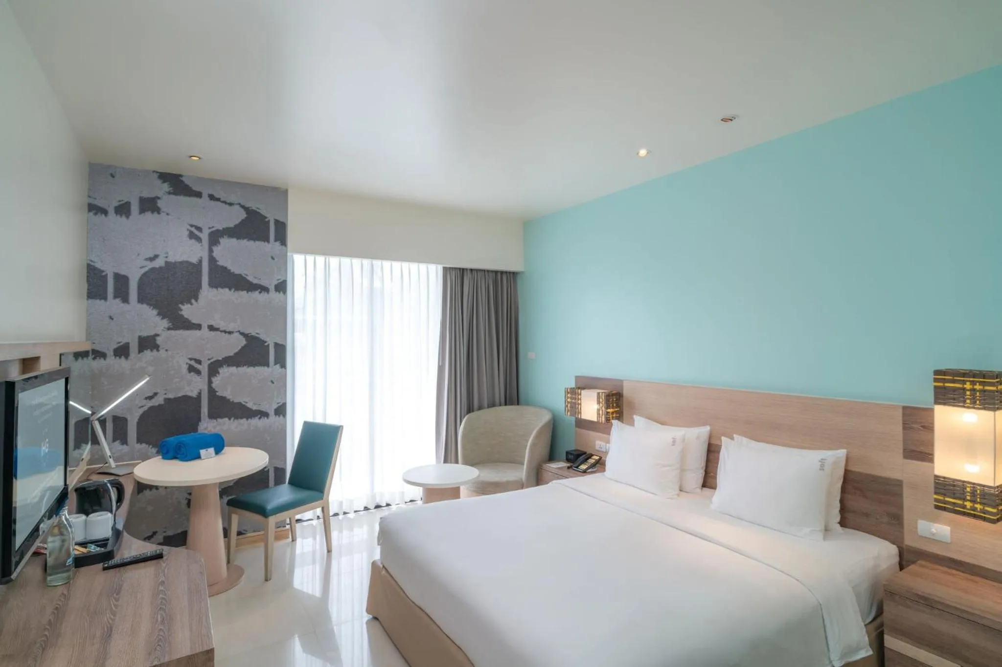 Photo of the whole room, Bed in Holiday Inn Express Phuket Patong Beach Central by IHG
