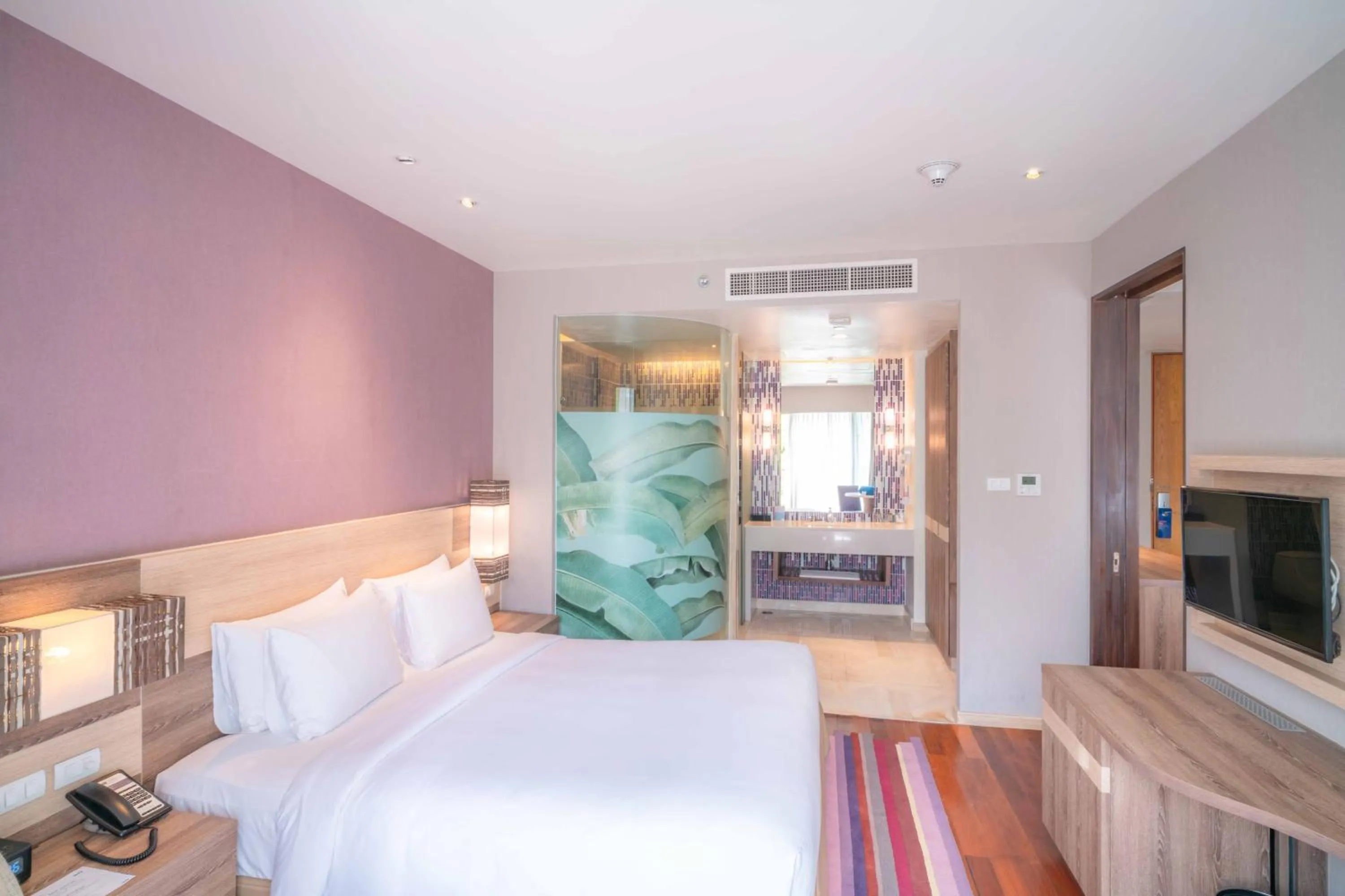 Bedroom, Bed in Holiday Inn Express Phuket Patong Beach Central by IHG