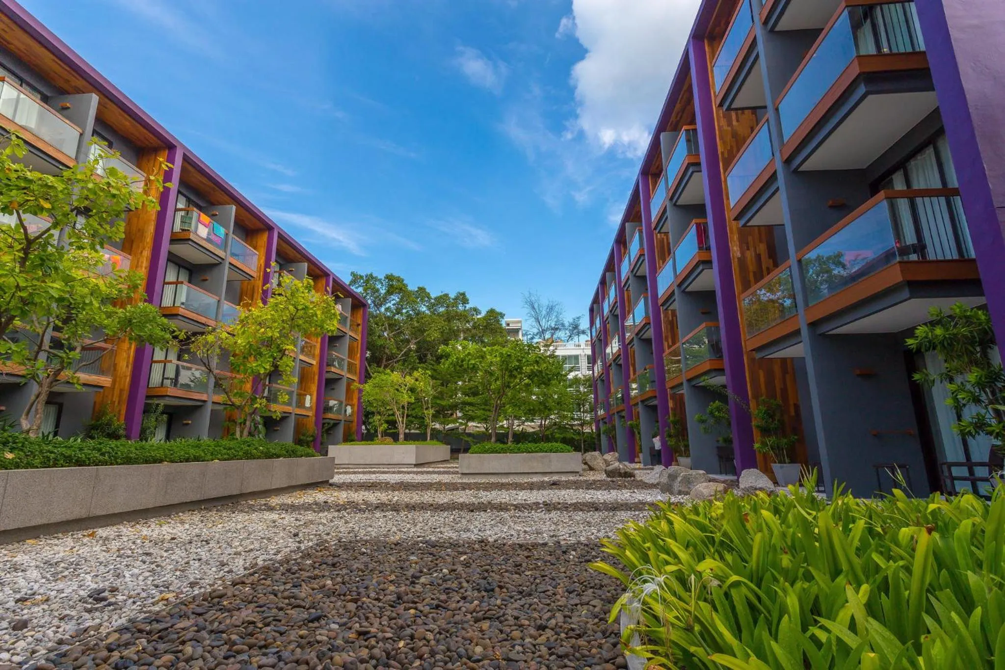 Lobby or reception in Holiday Inn Express Phuket Patong Beach Central by IHG