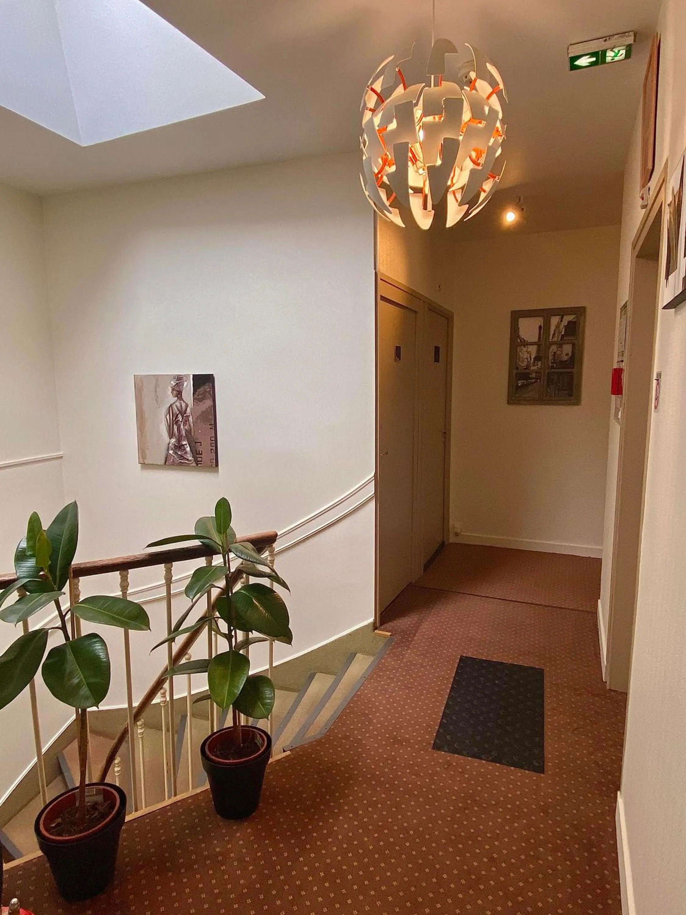 Lobby or reception in Hôtel Le Centre