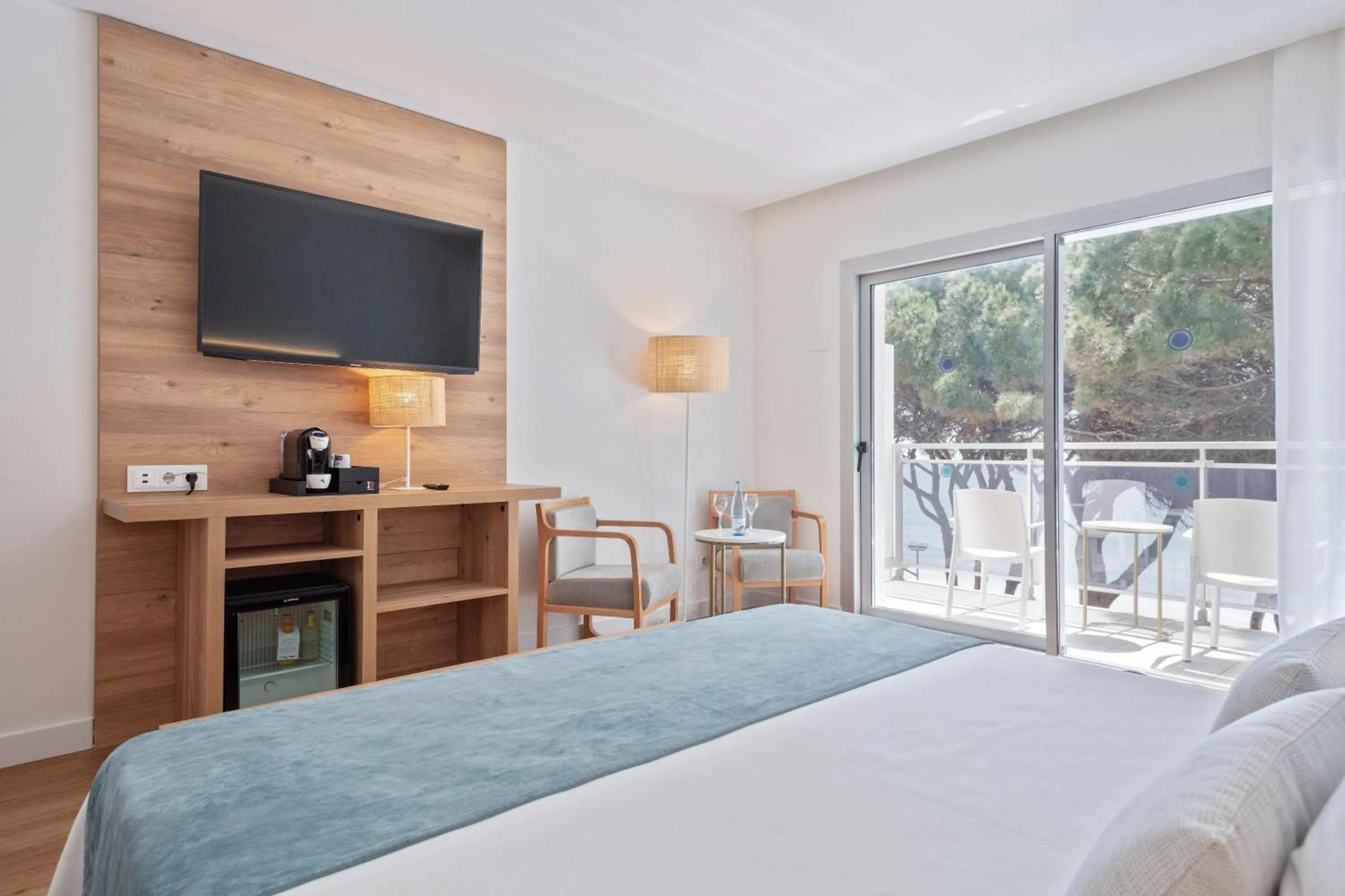 Photo of the whole room, Bed in Hotel Best Terramarina