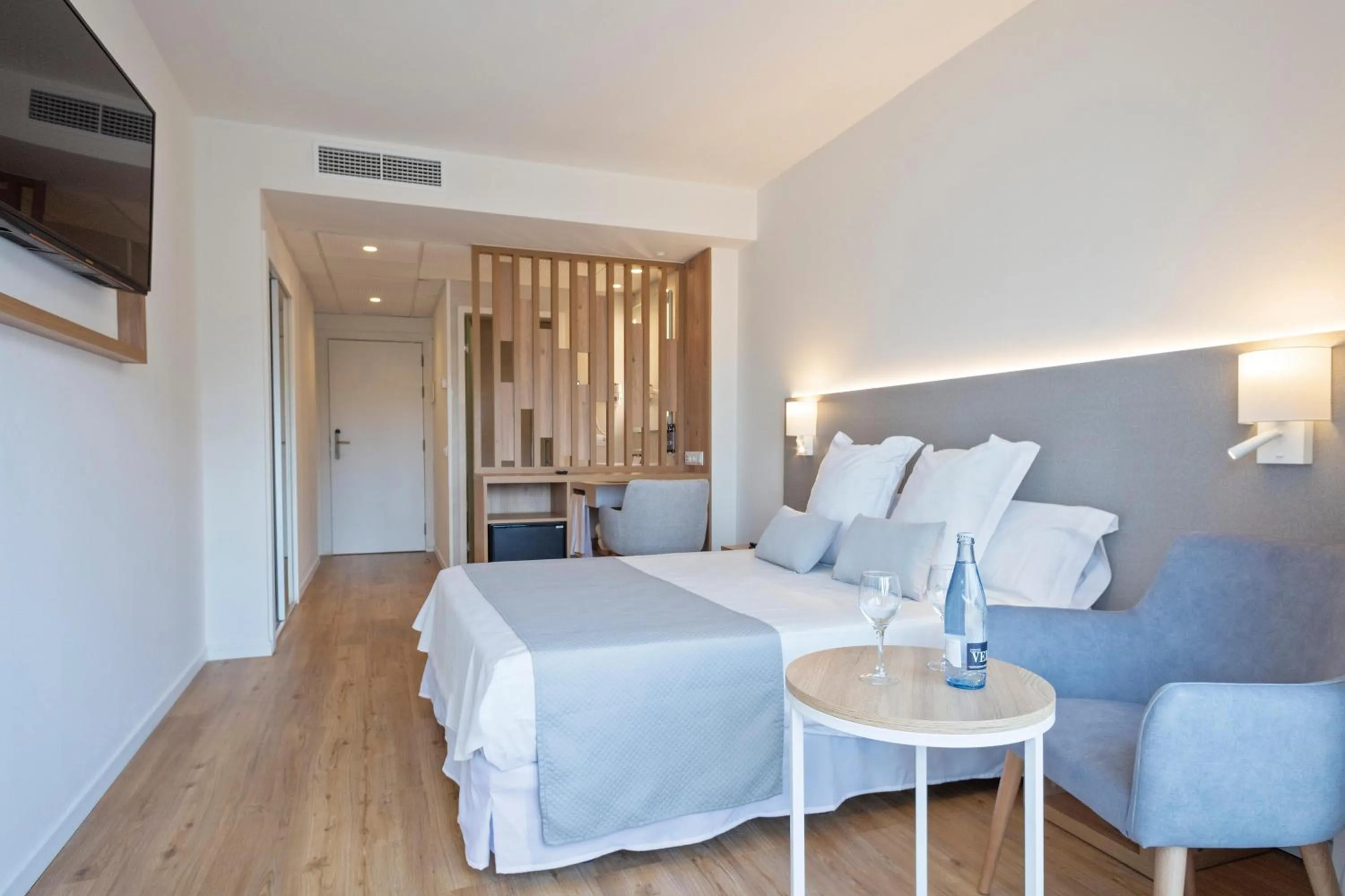 Photo of the whole room in Hotel Best Terramarina