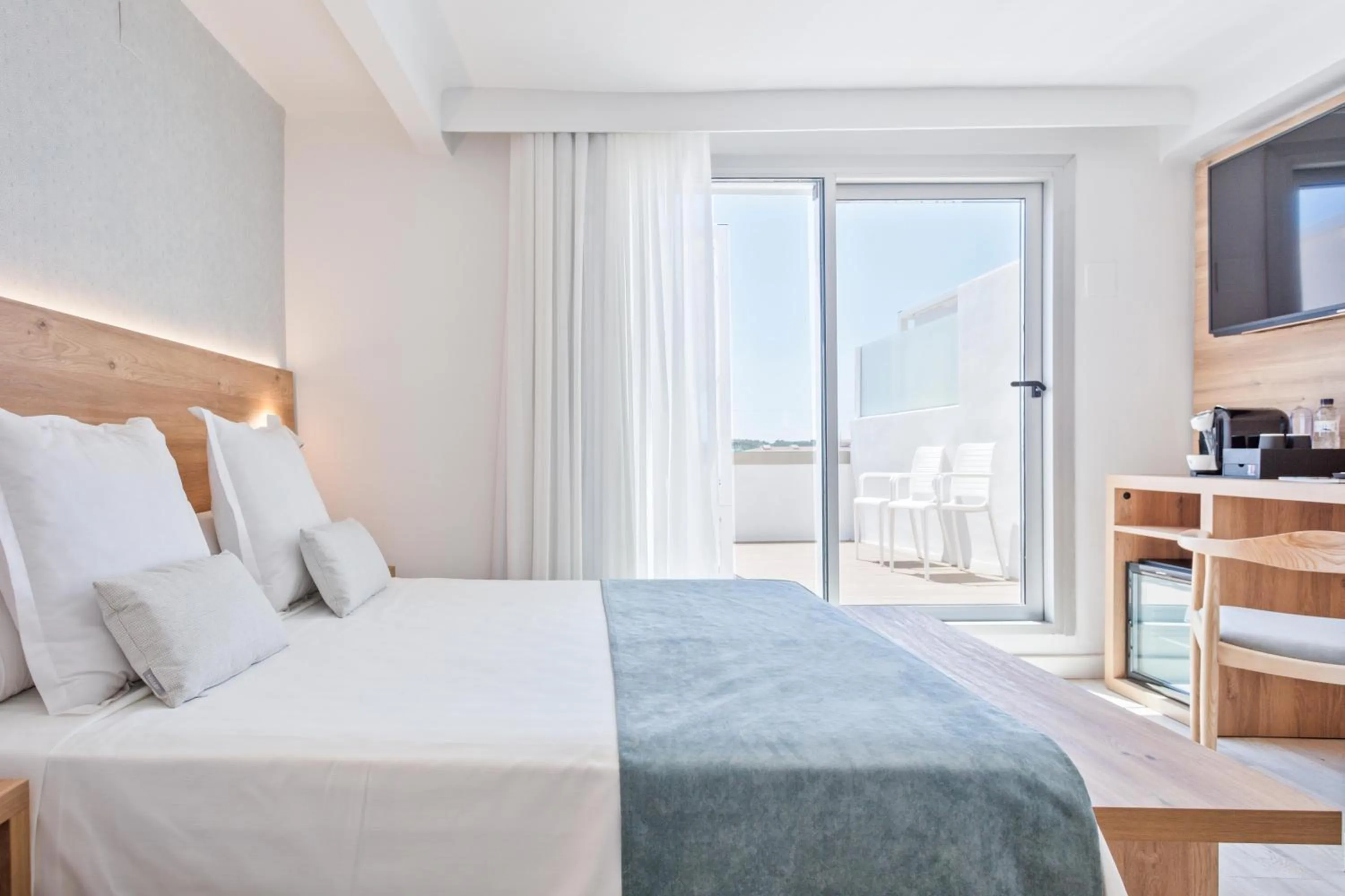 Photo of the whole room, Bed in Hotel Best Terramarina