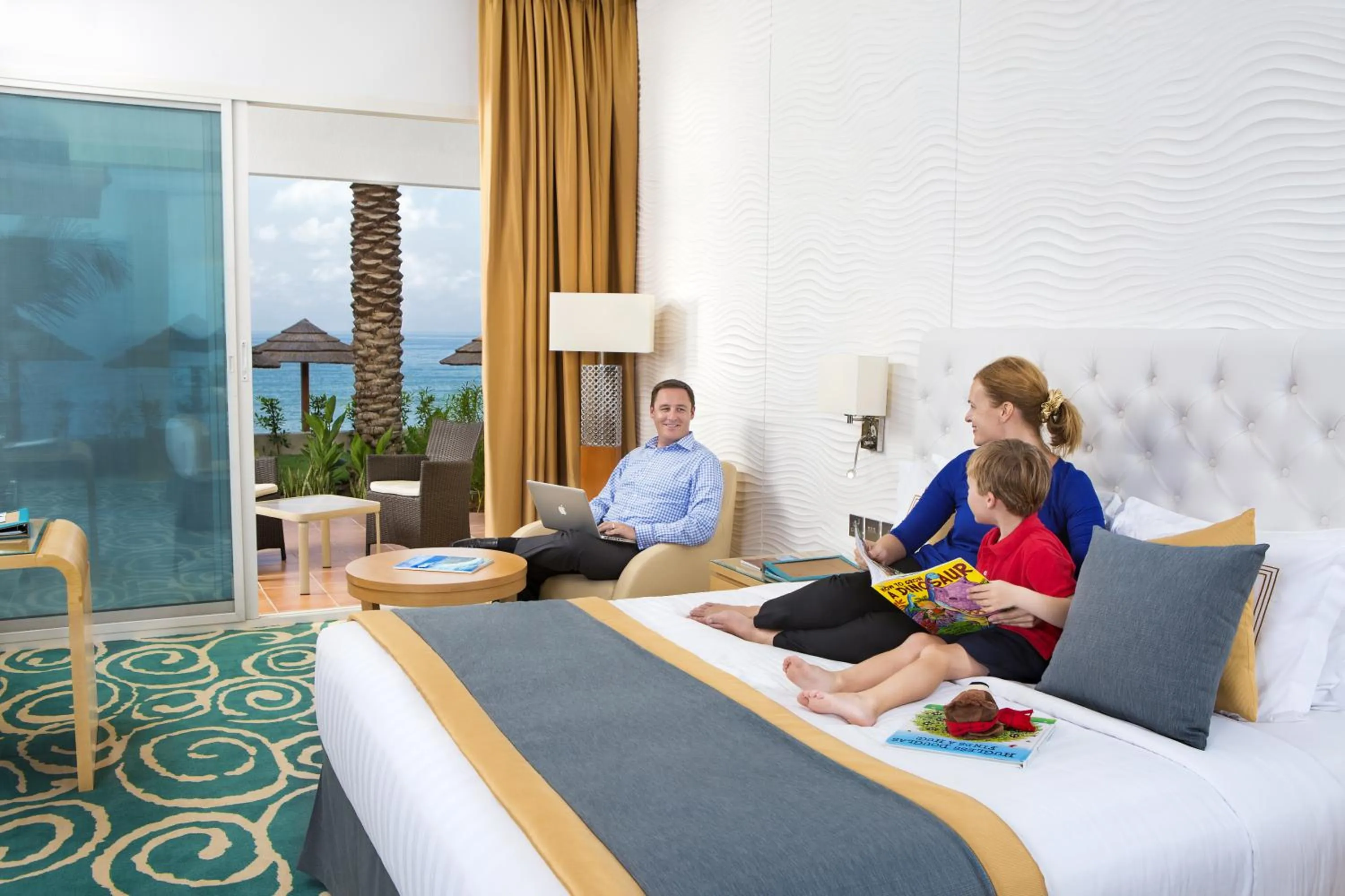 People, Bed in Oceanic Khorfakkan Resort & Spa