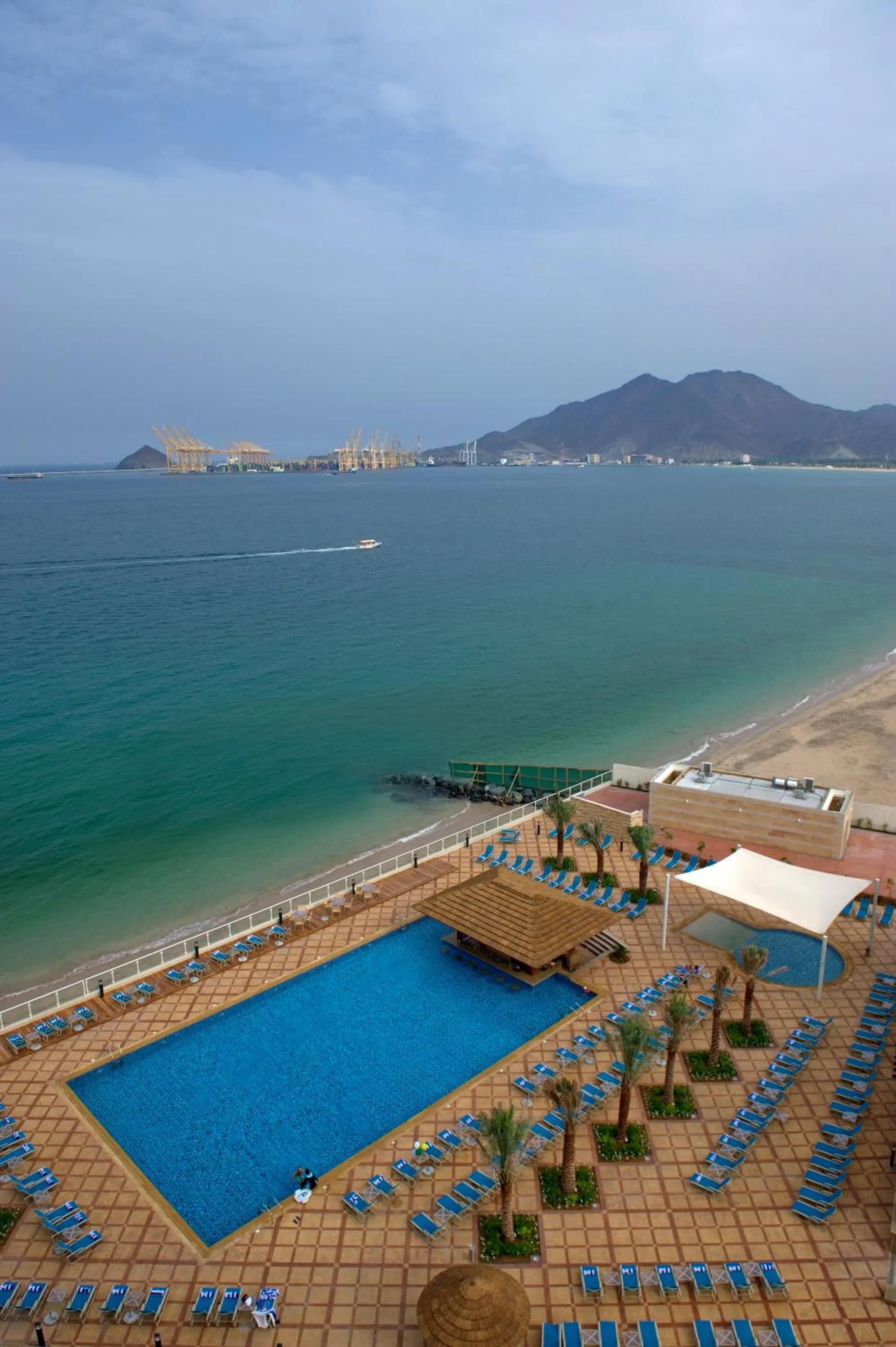 Beach in Oceanic Khorfakkan Resort & Spa
