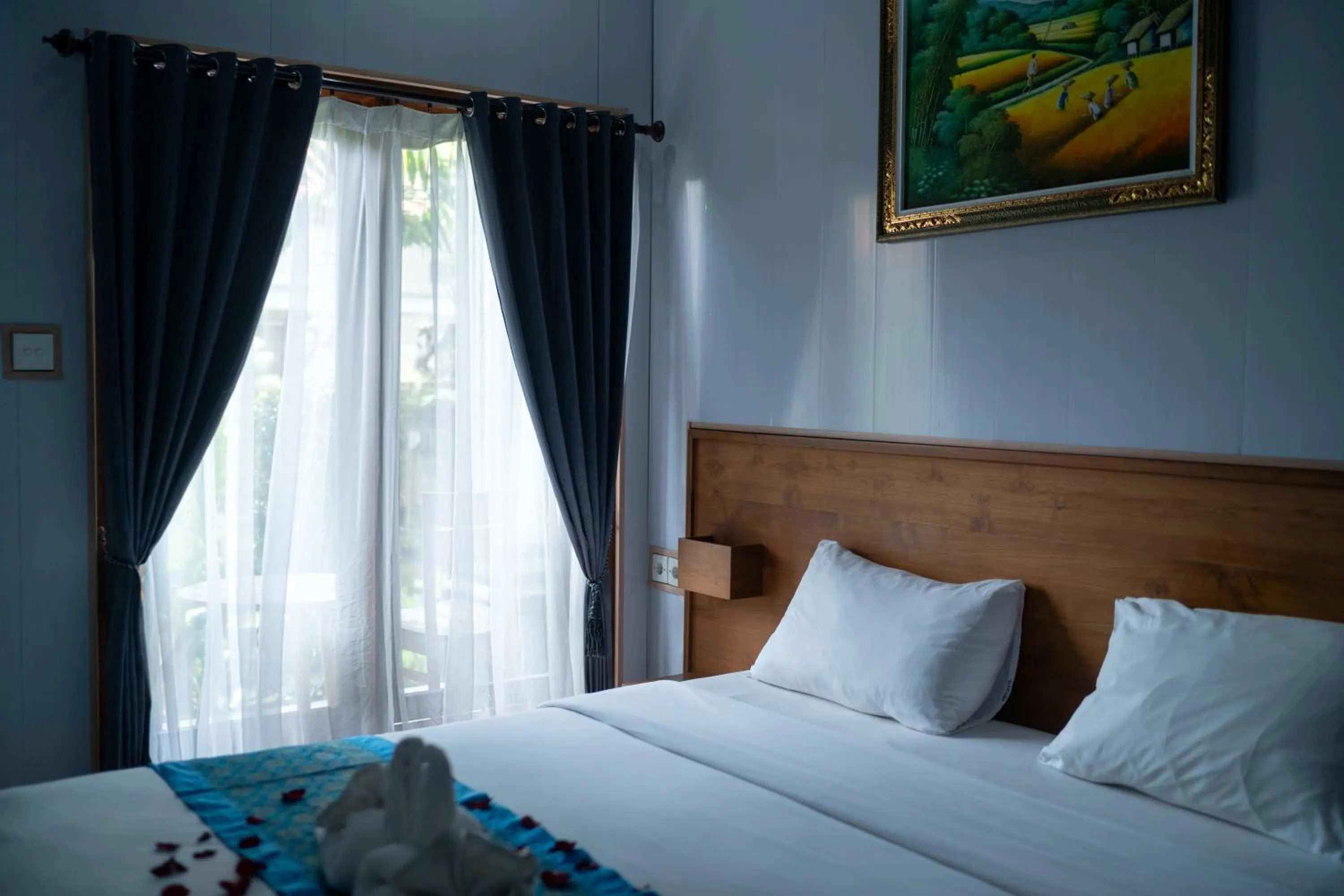 Photo of the whole room, Bed in Astana House