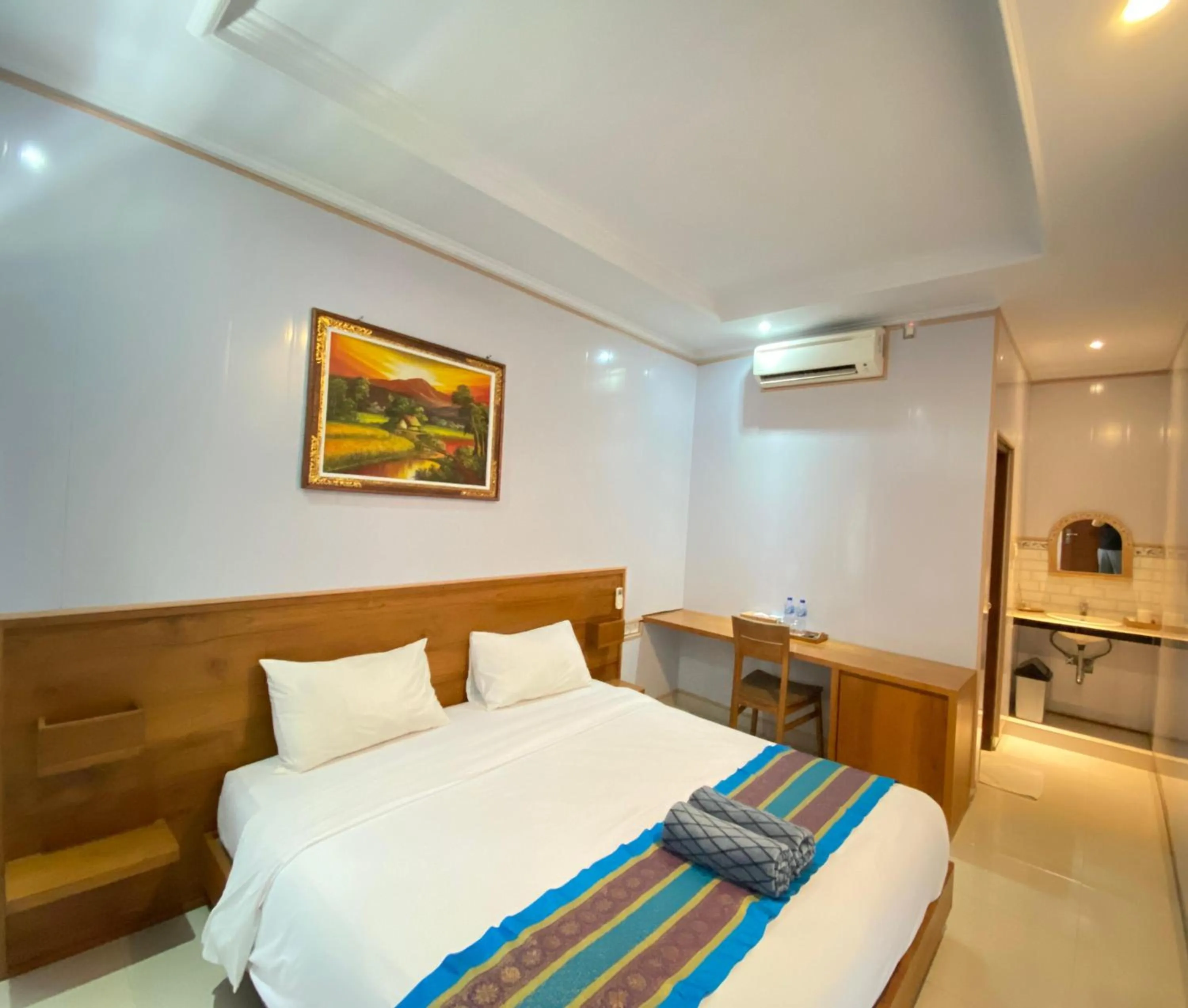 Photo of the whole room, Bed in Astana House