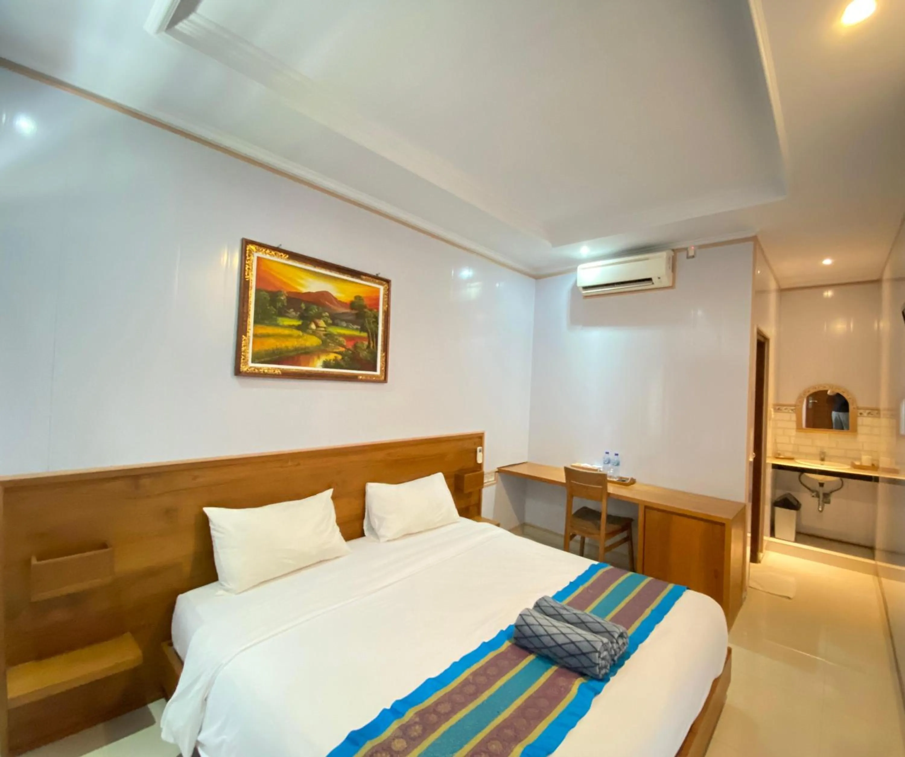 Photo of the whole room, Bed in Astana House