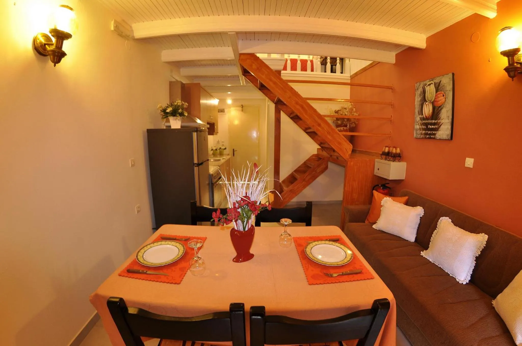 Dining area in Mazis Apartments