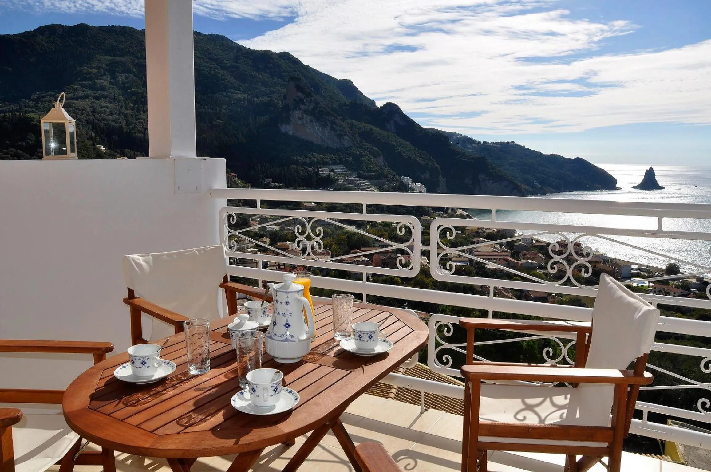 Balcony/Terrace in Mazis Apartments