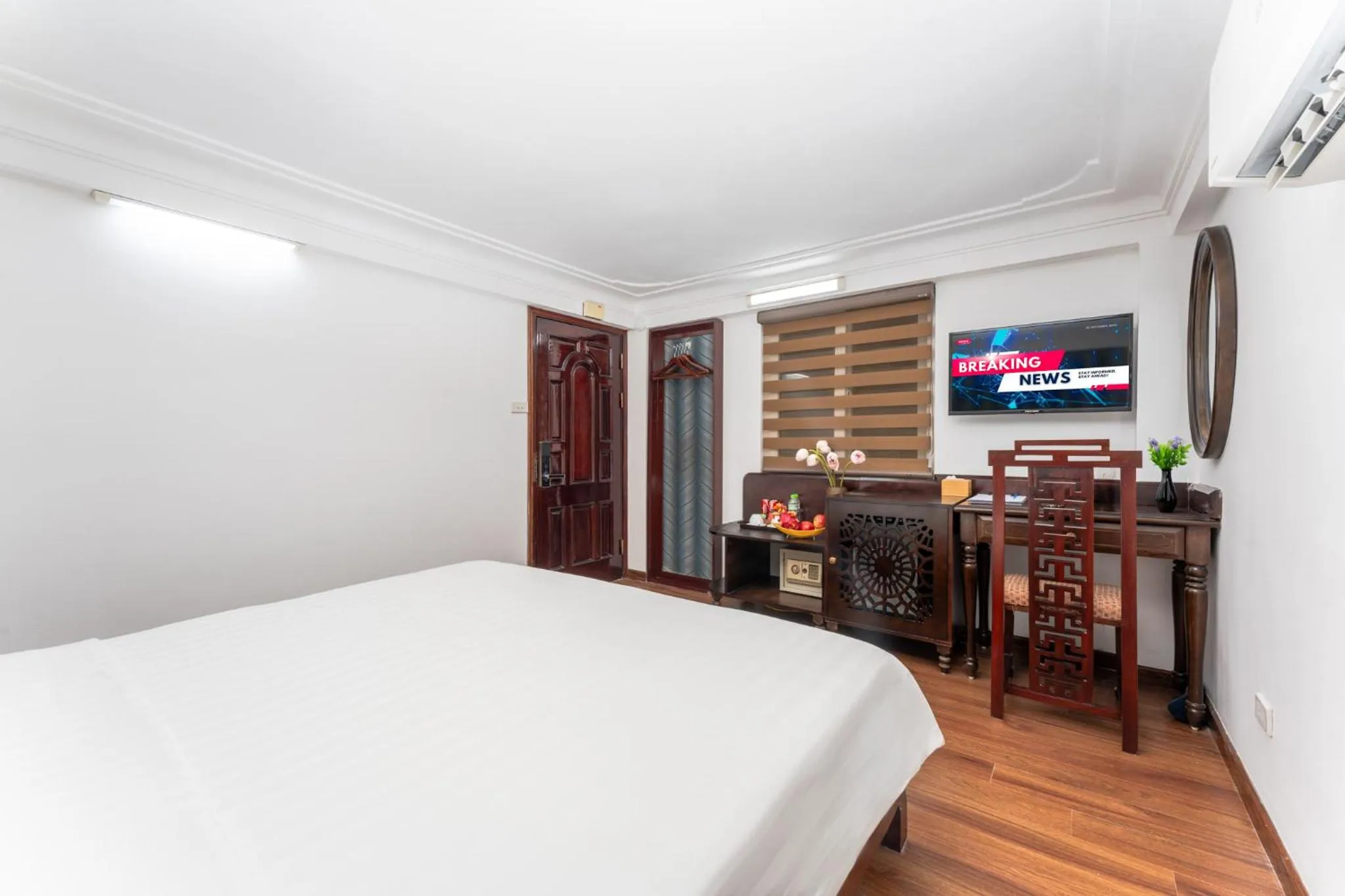 Bedroom, Bed in Little Hanoi Hotel