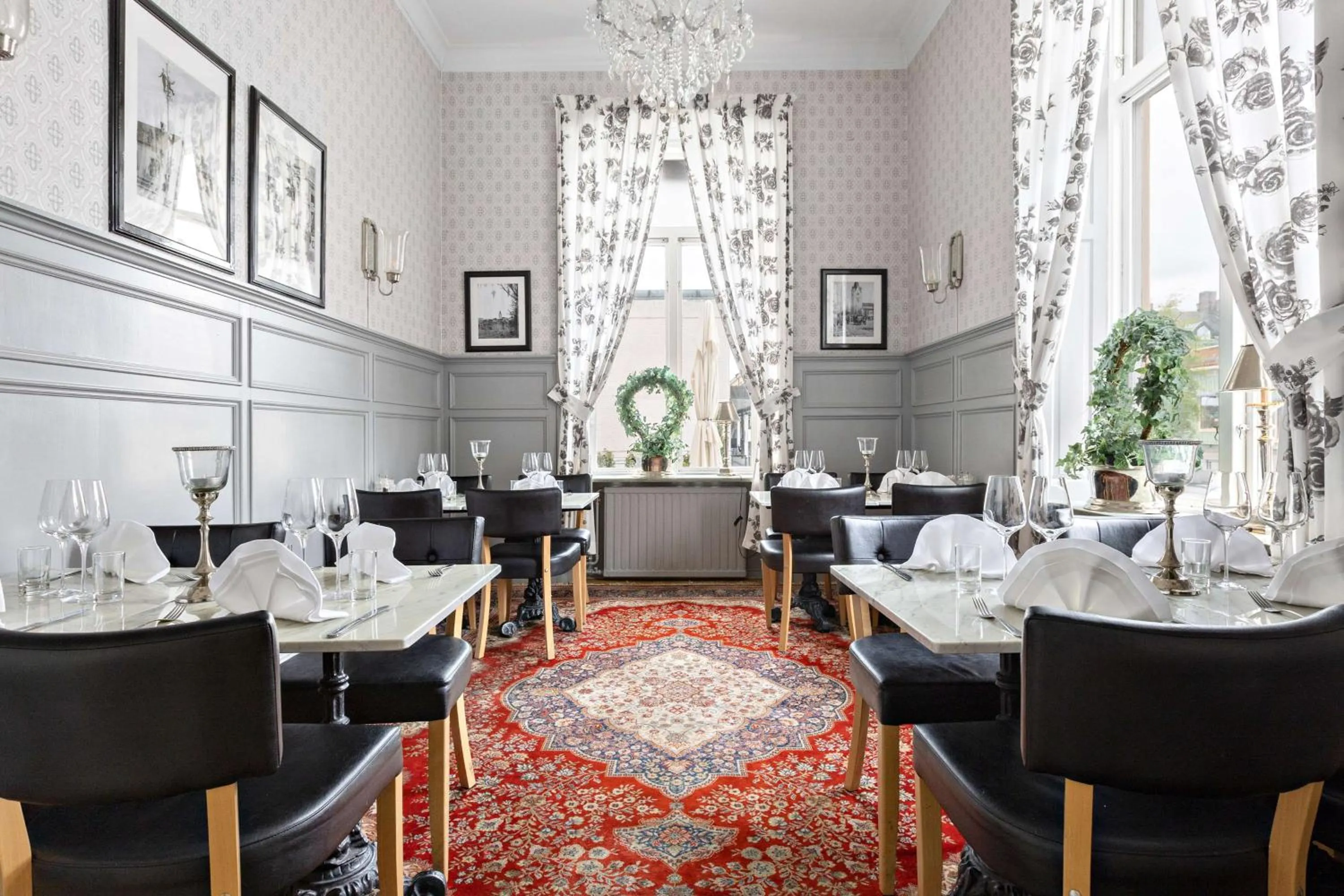 Restaurant/places to eat in Nora Stadshotell, Sure Hotel Collection by Best Western