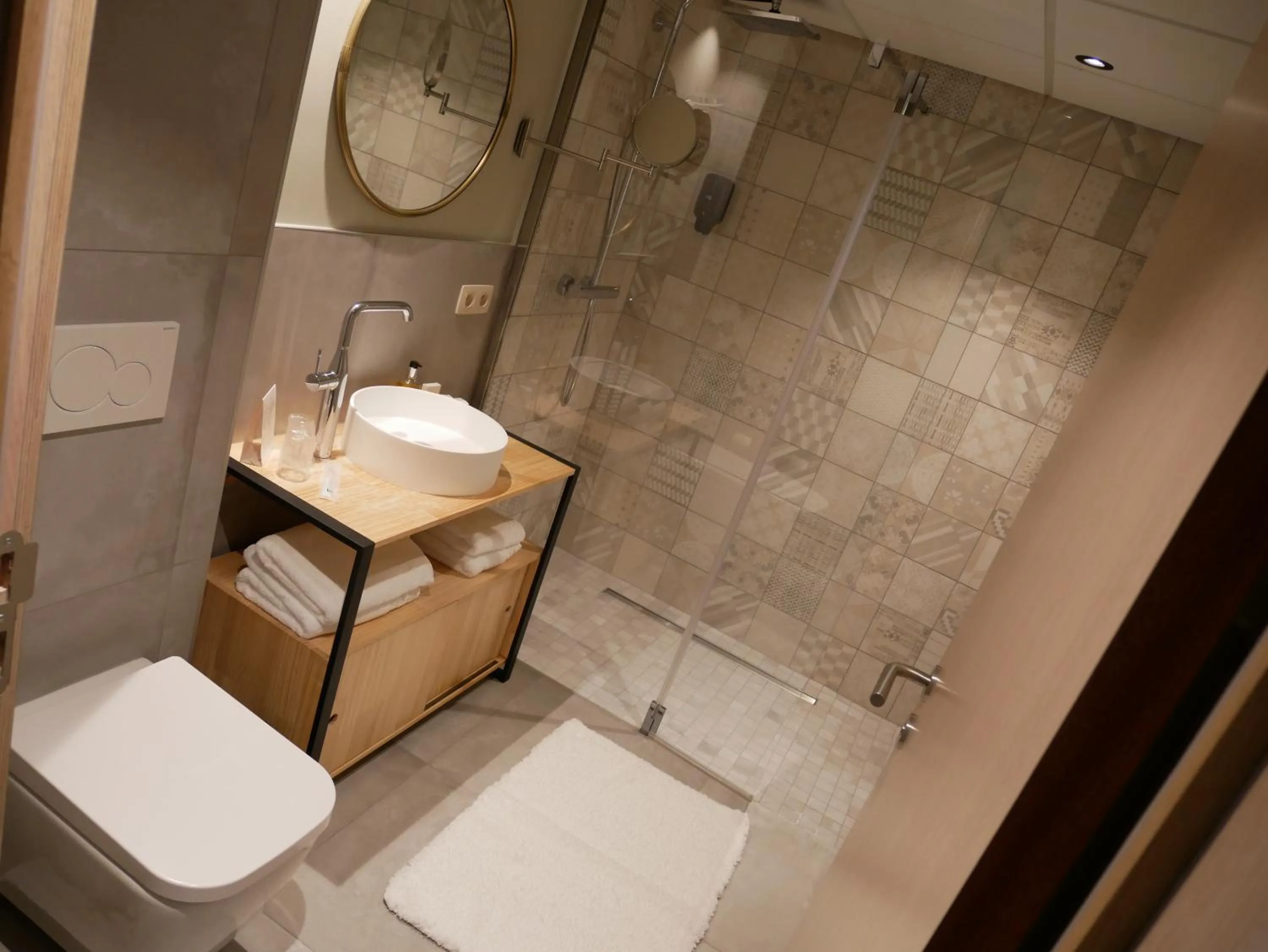 Bathroom in La Libellule