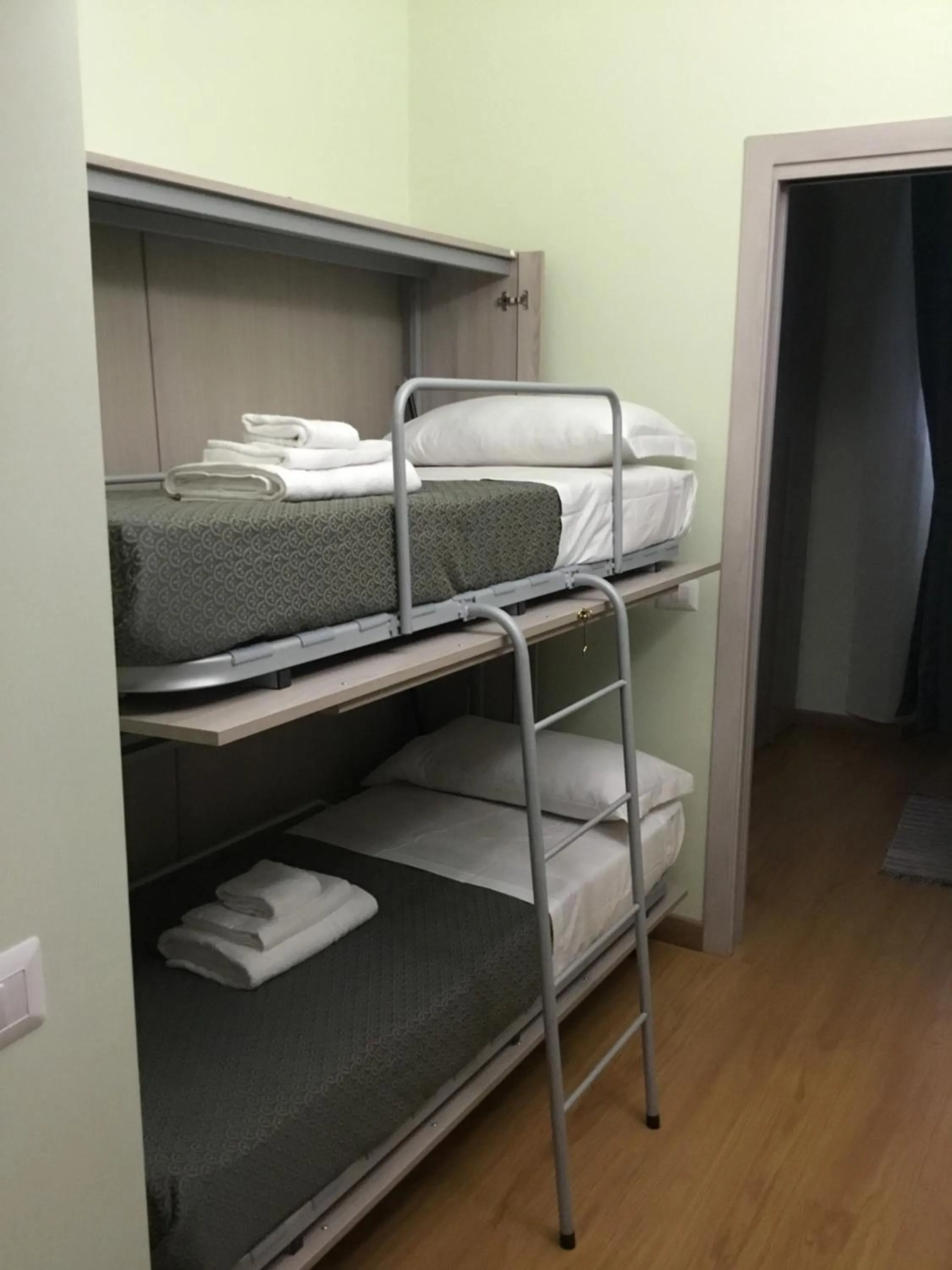 bunk bed, Bed in Duca di Cavour