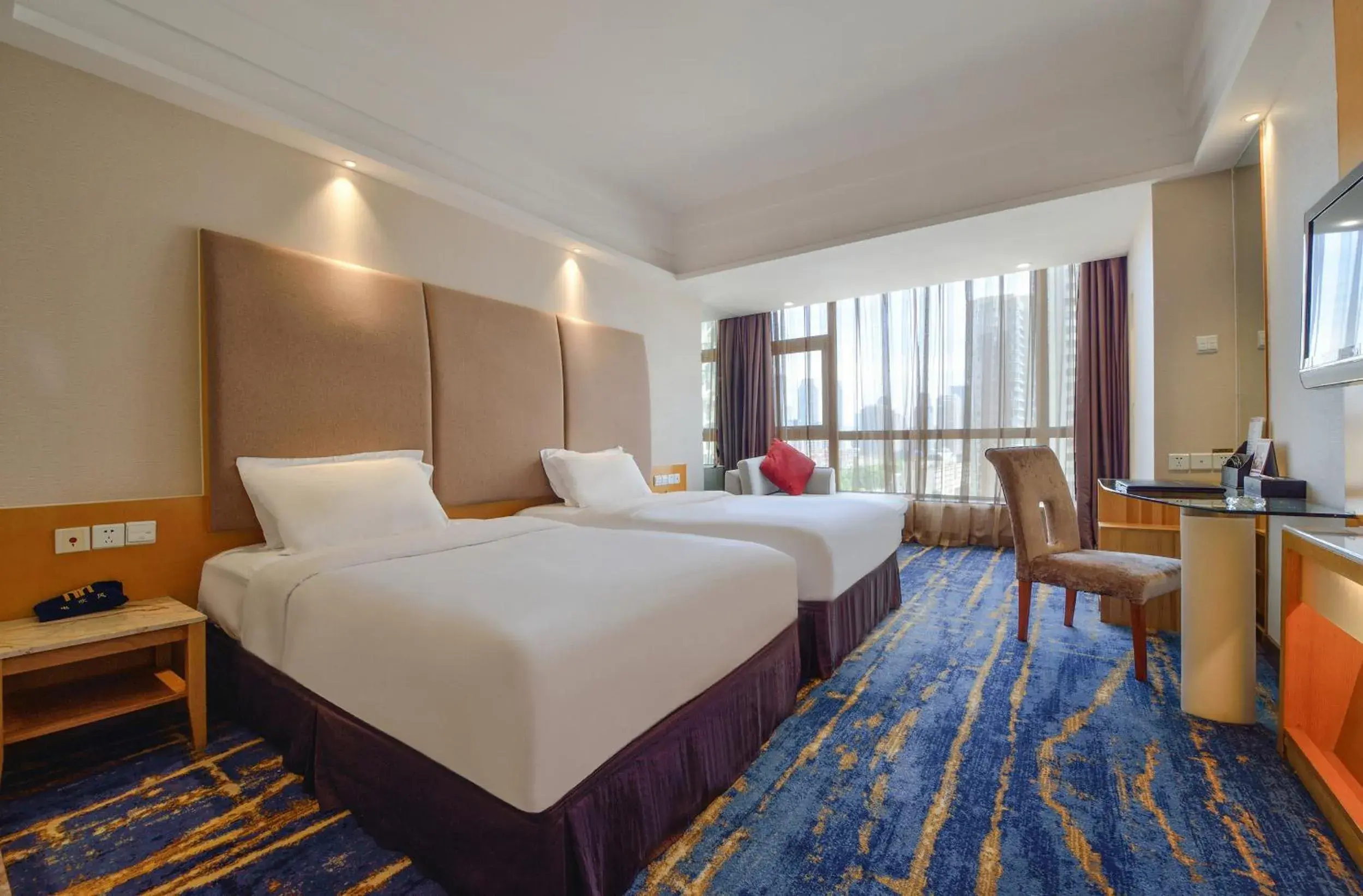 Superior Double Room with Garden View - single occupancy in Bayshore Hotel Dalian Superior Double Room with Garden View - single occupancy in Bayshore Hotel Dalian