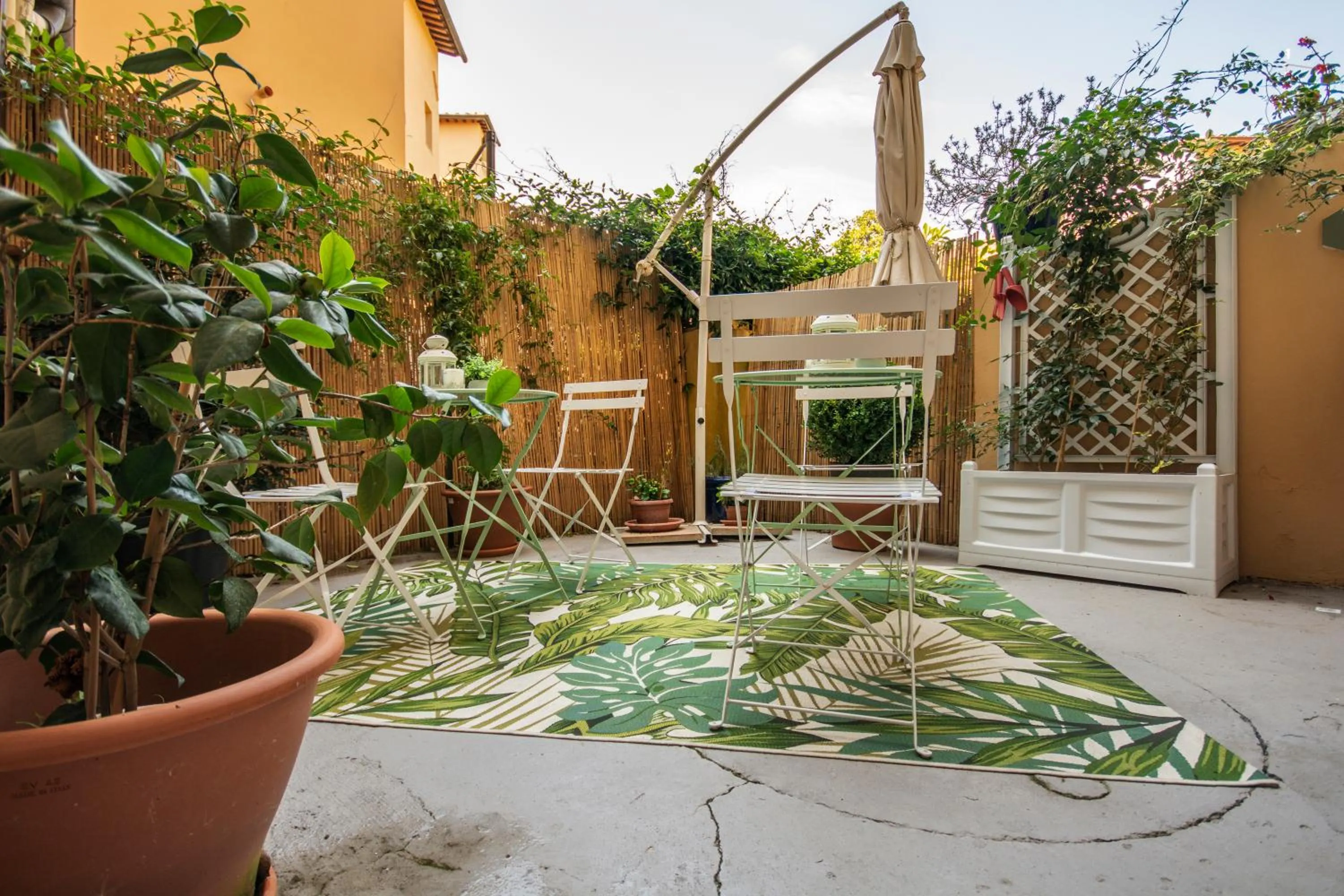 Patio in La Lu cozy rooms