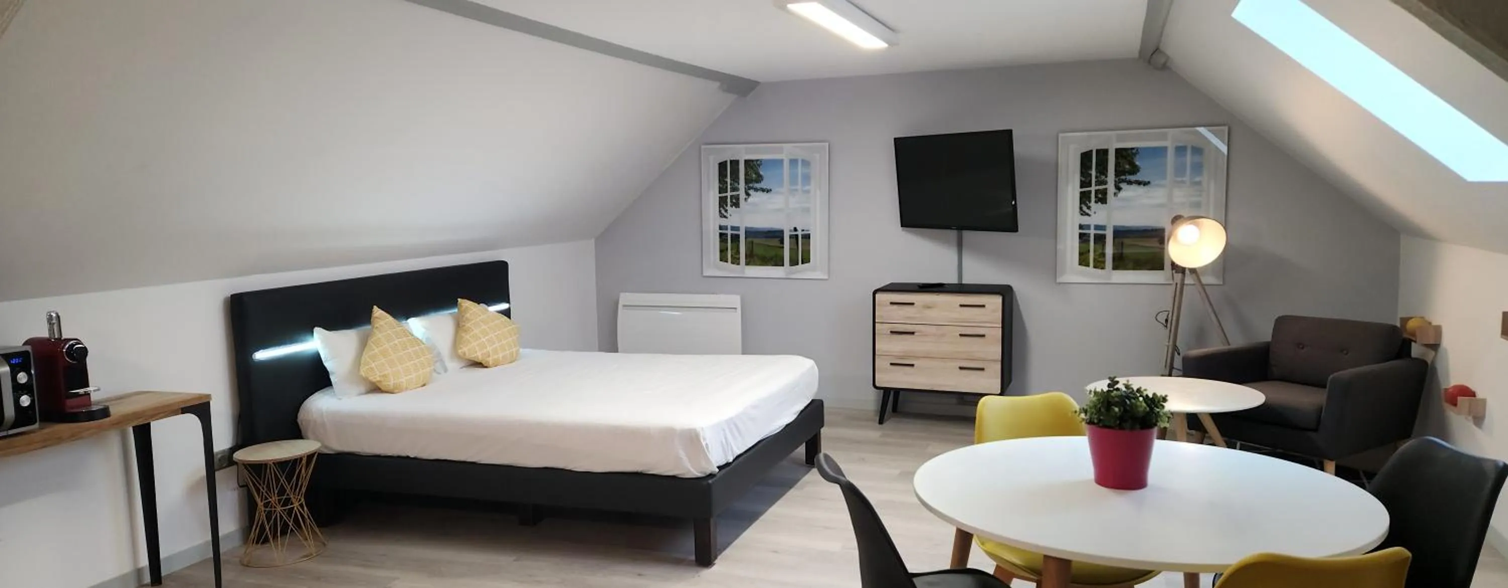 Bedroom, Bed in Break Hôtel