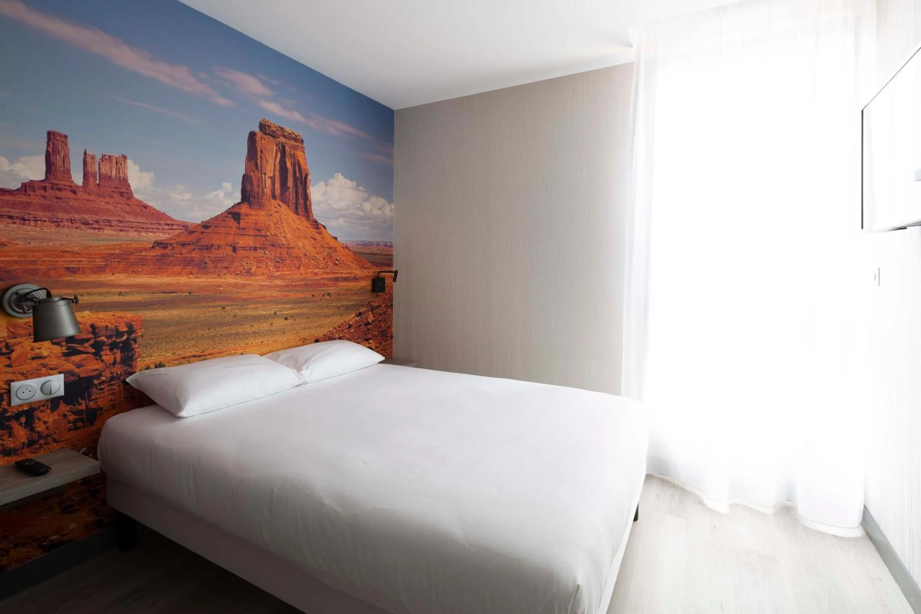 Bedroom, Bed in Break Hôtel