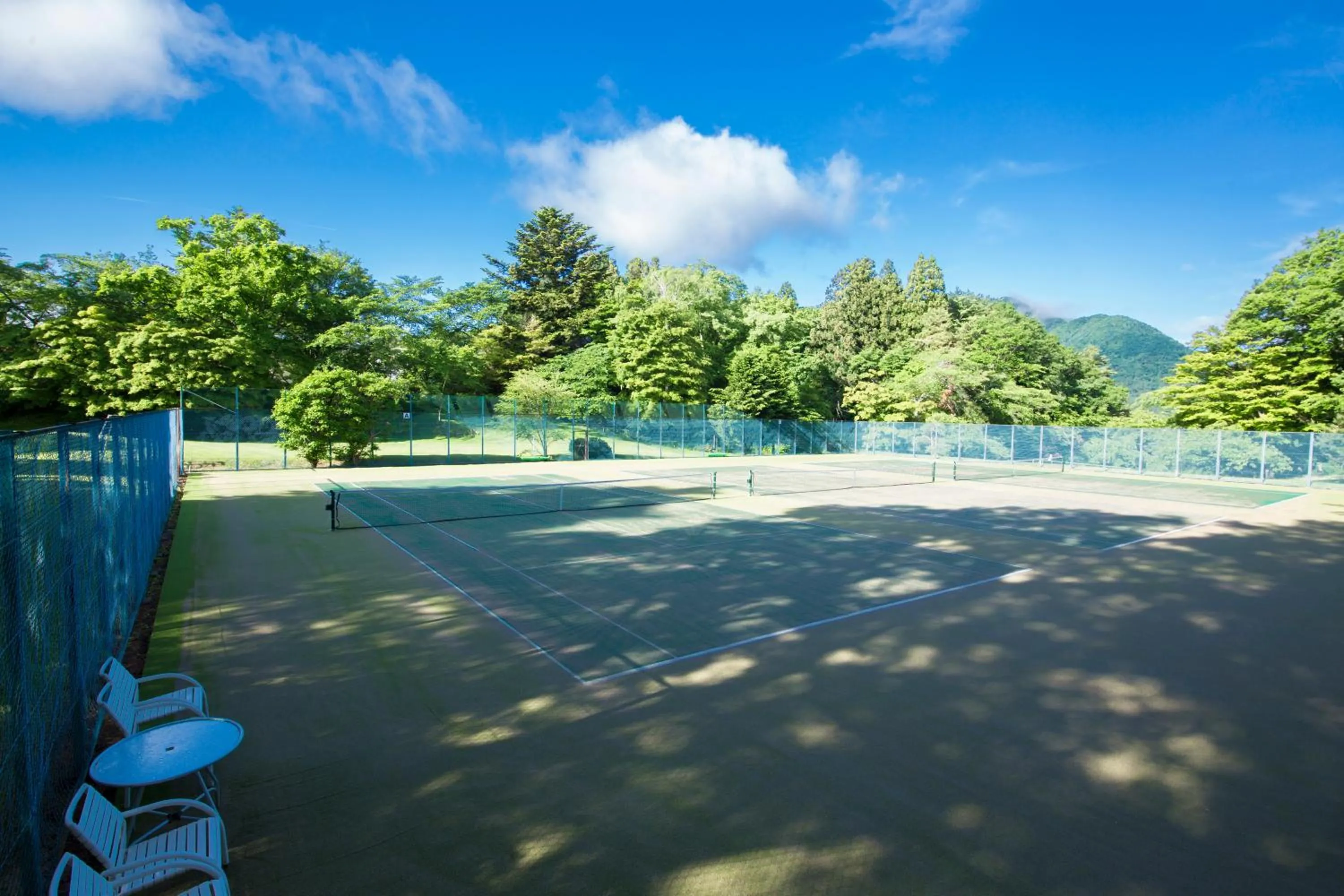 Tennis court in Fuji View Hotel